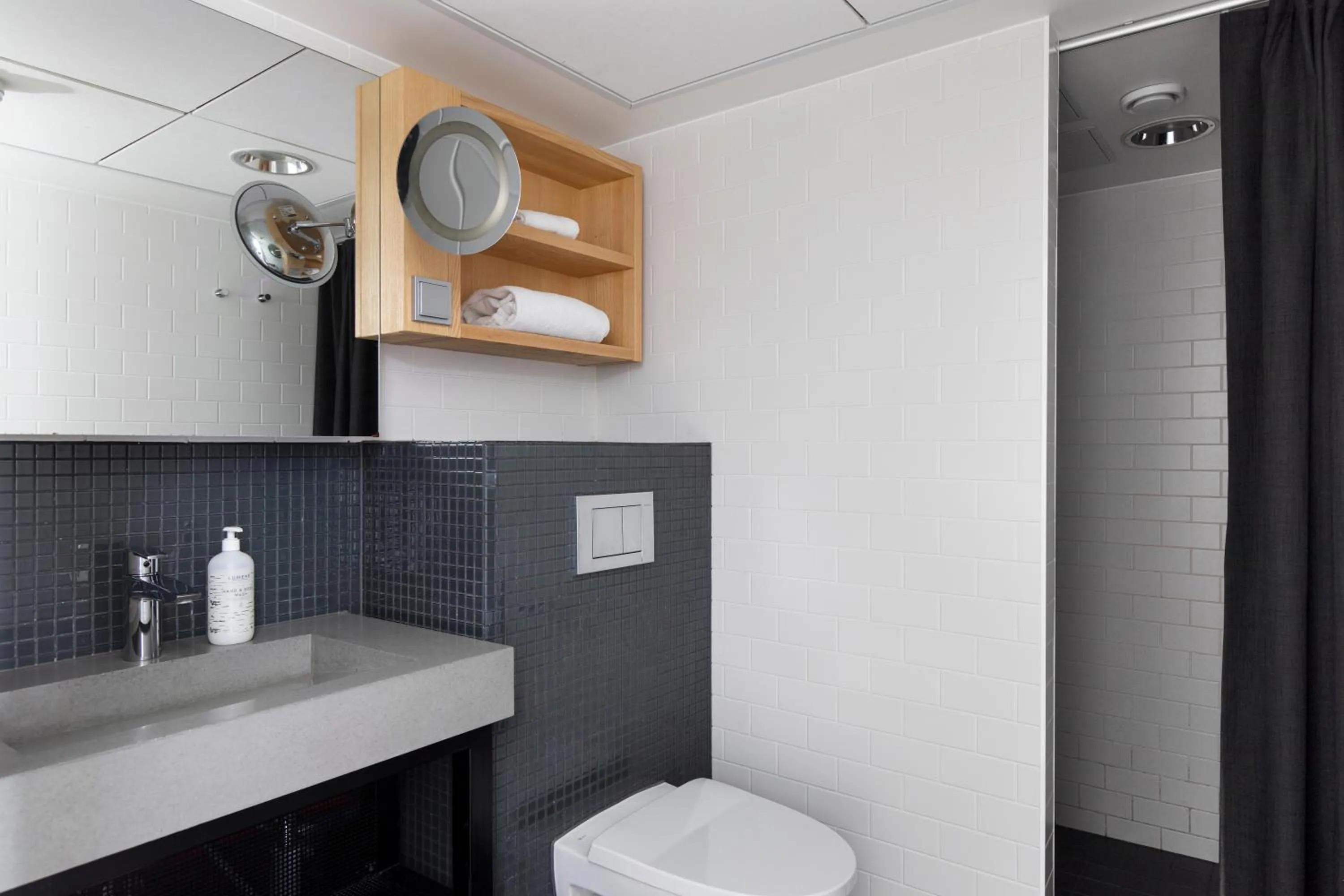 Bathroom in Original Sokos Hotel Villa Tampere