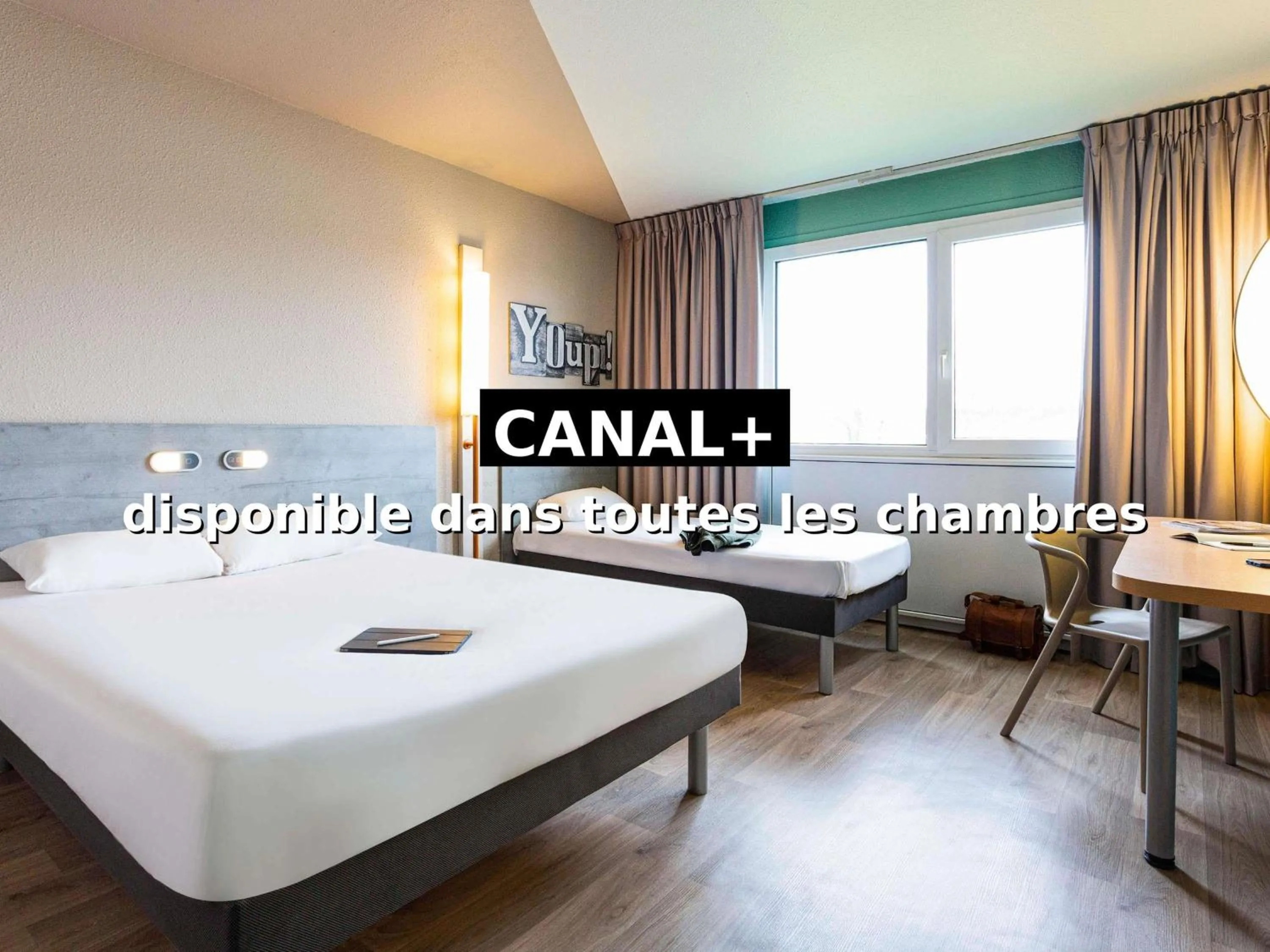 Bedroom, Bed in ibis budget Angoulême Nord