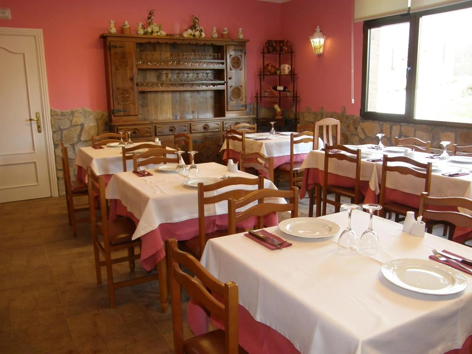 Restaurant/places to eat in Hotel Goizalde