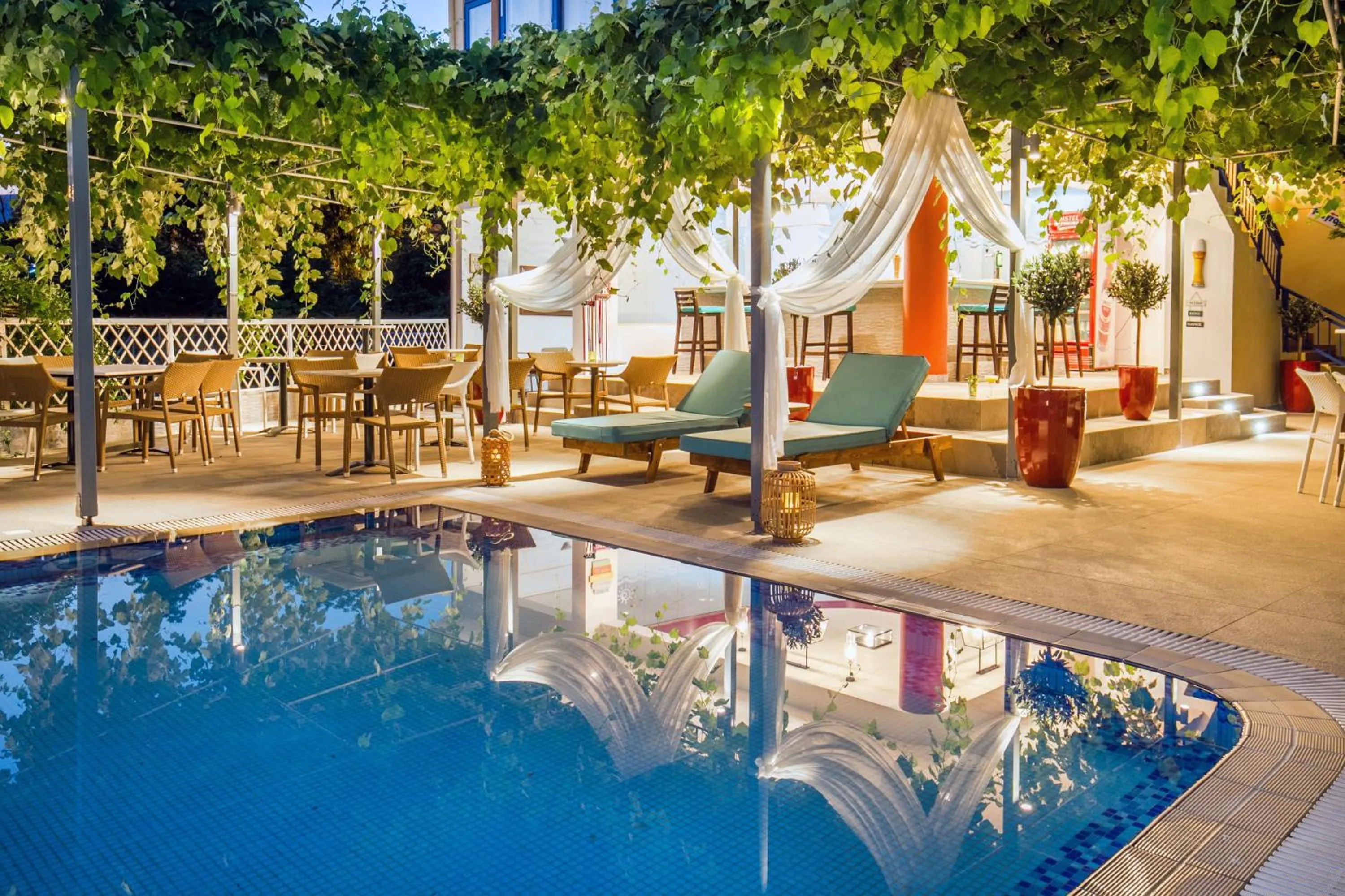 Swimming pool in Thalassies Nouveau