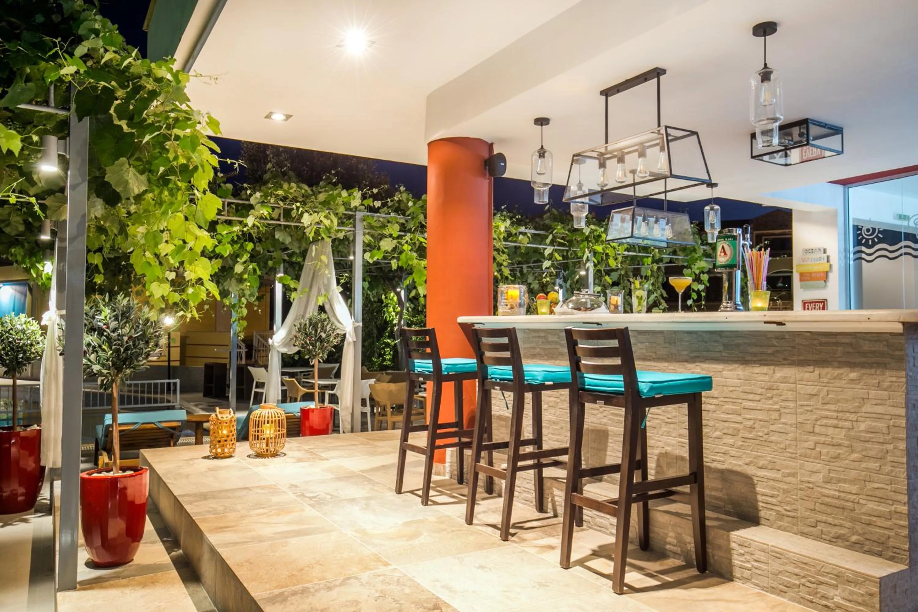 Swimming pool in Thalassies Nouveau