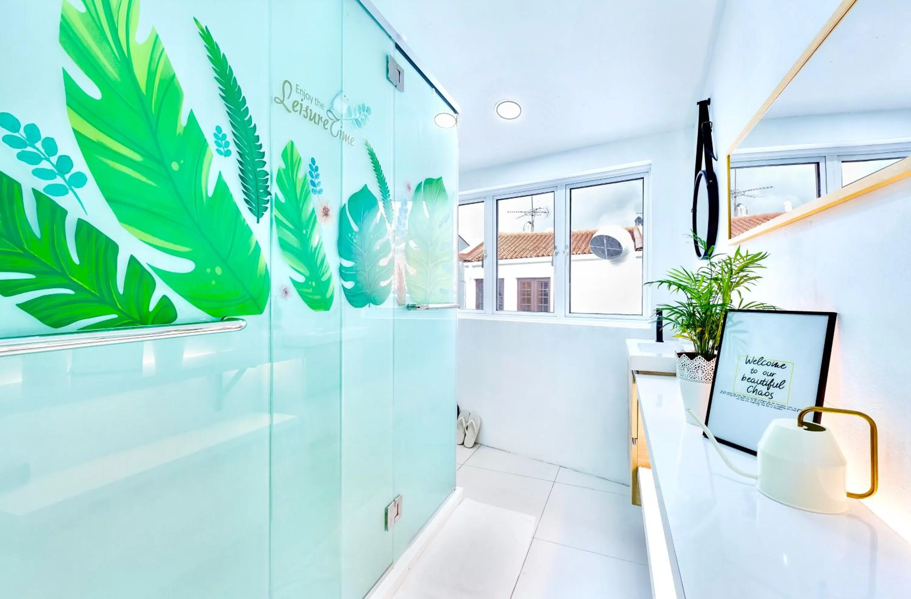 Shower in hipstercity hostel