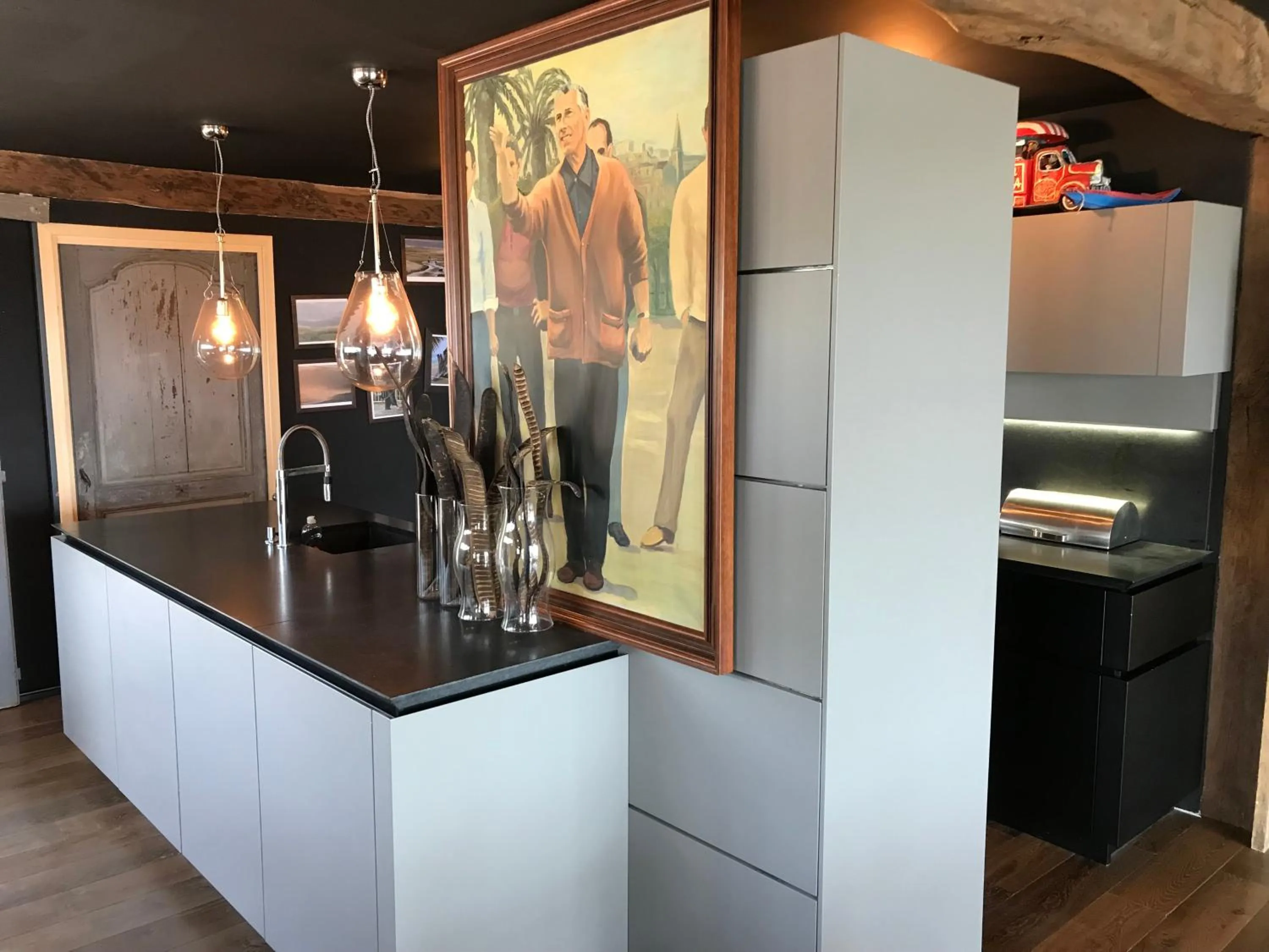 Kitchen or kitchenette in Maranatha, front de mer avec plage