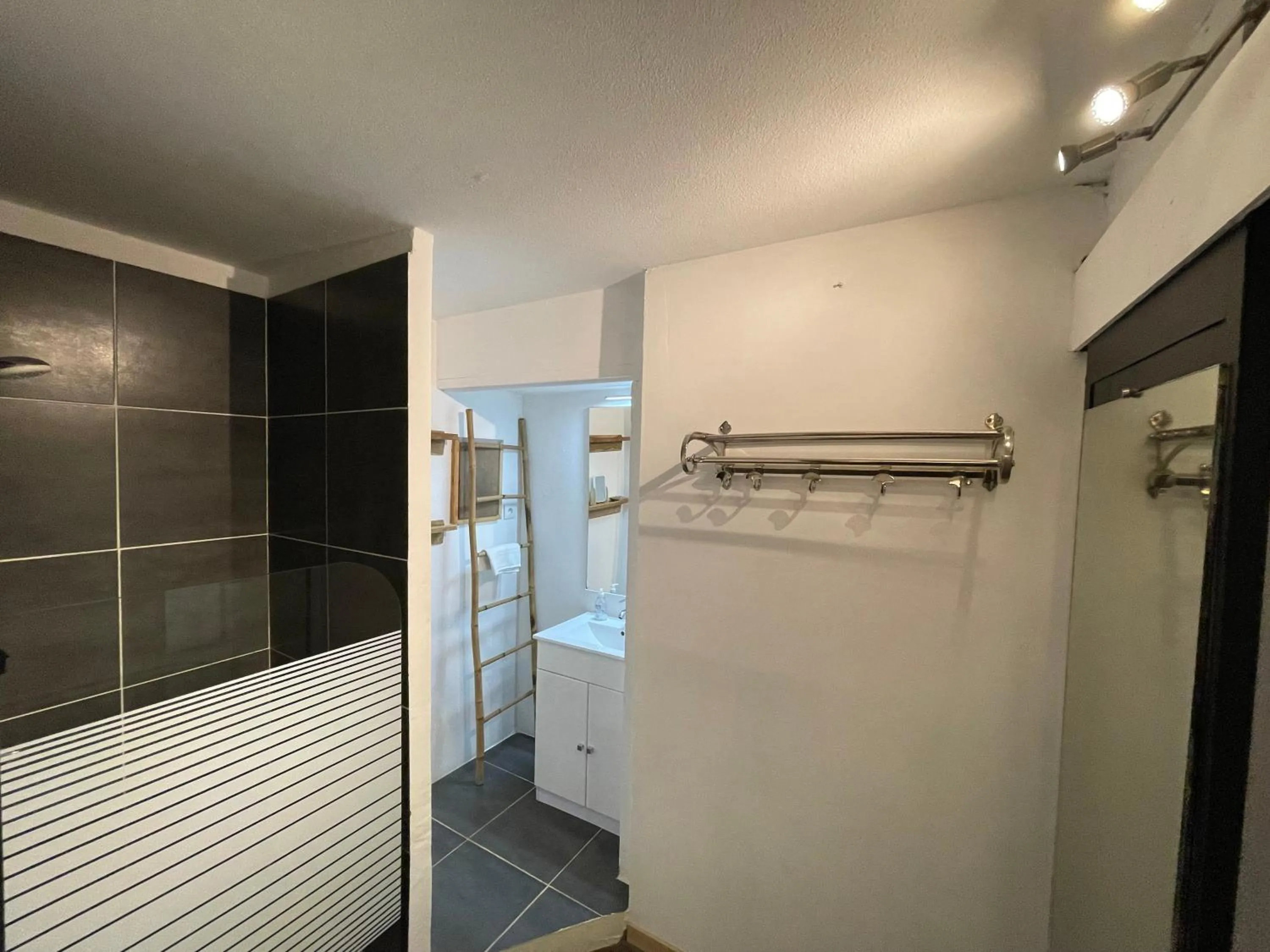 Shower in Maranatha, front de mer avec plage