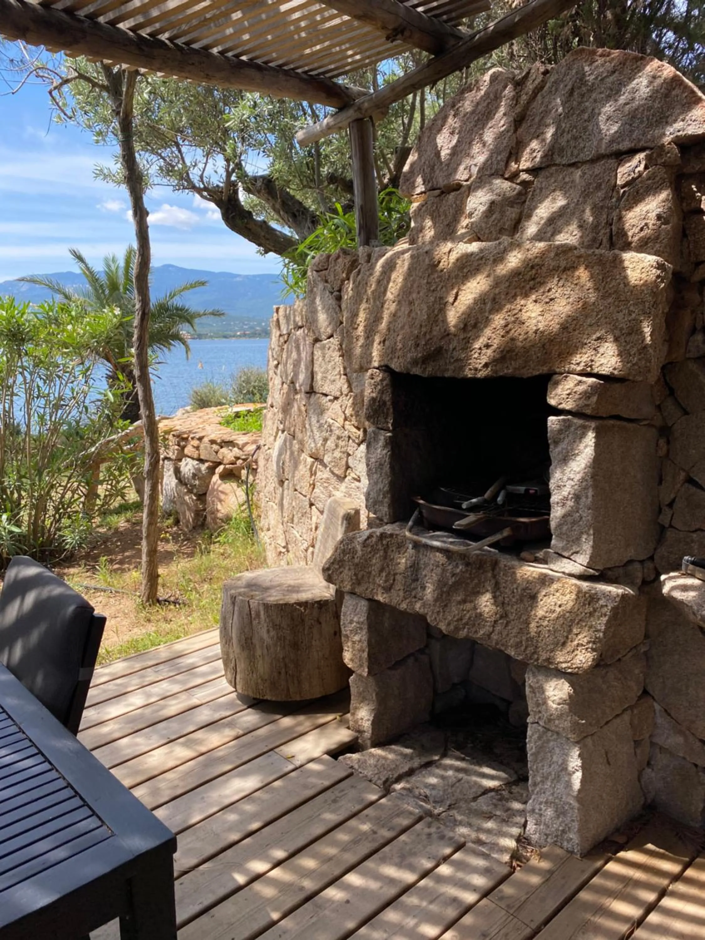 BBQ facilities in Maranatha, front de mer avec plage