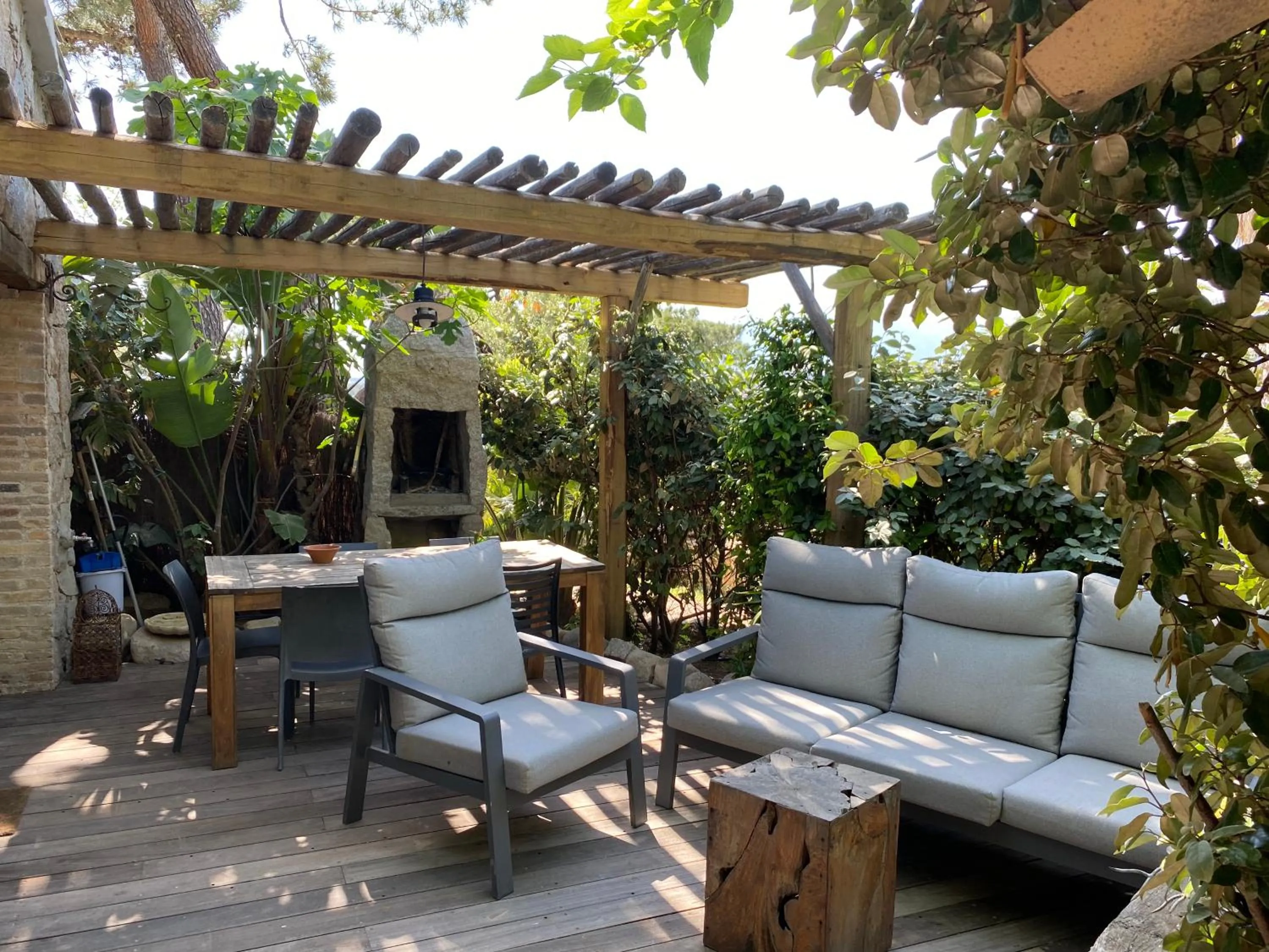 Patio in Maranatha, front de mer avec plage