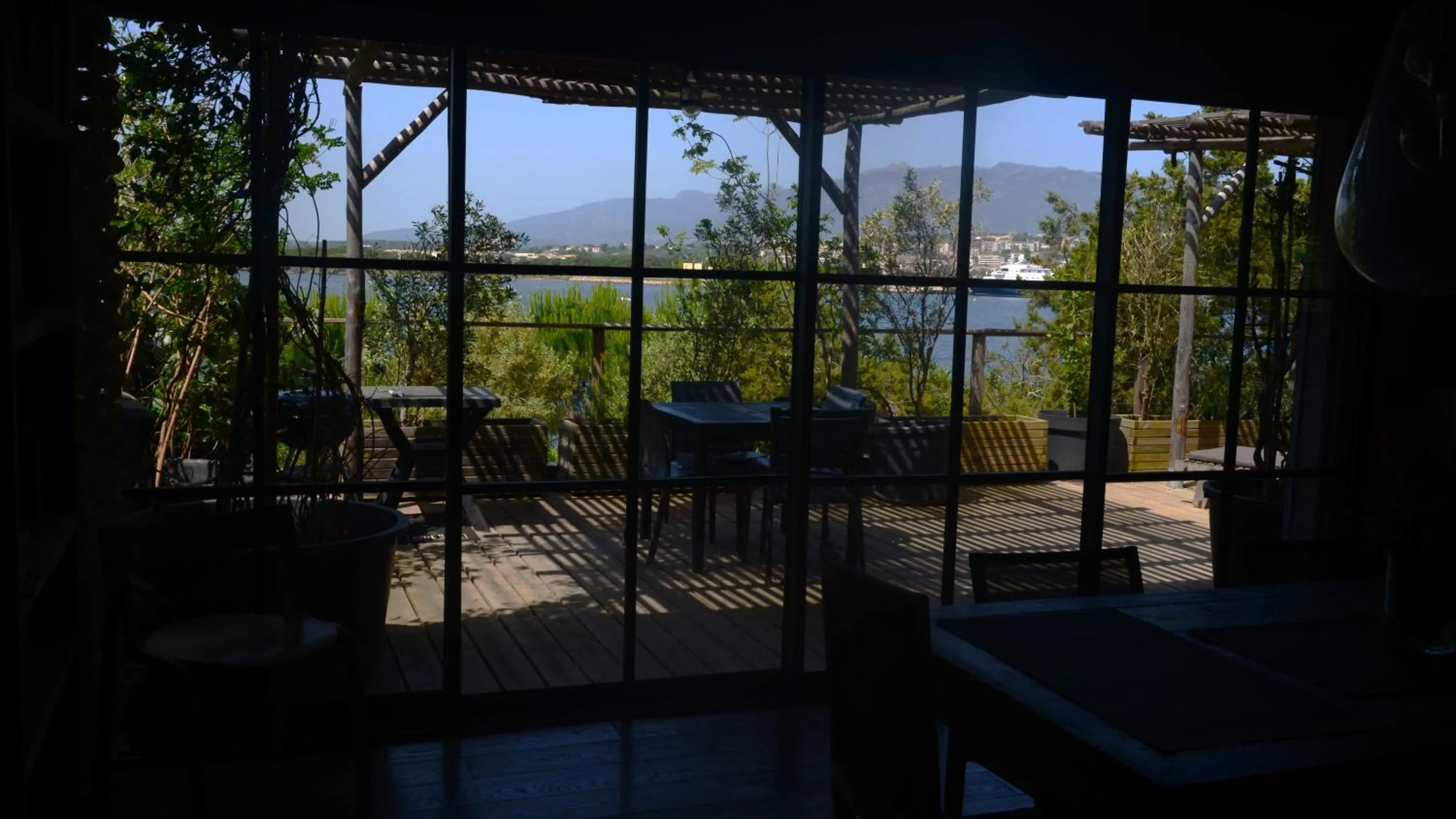 Patio in Maranatha, front de mer avec plage