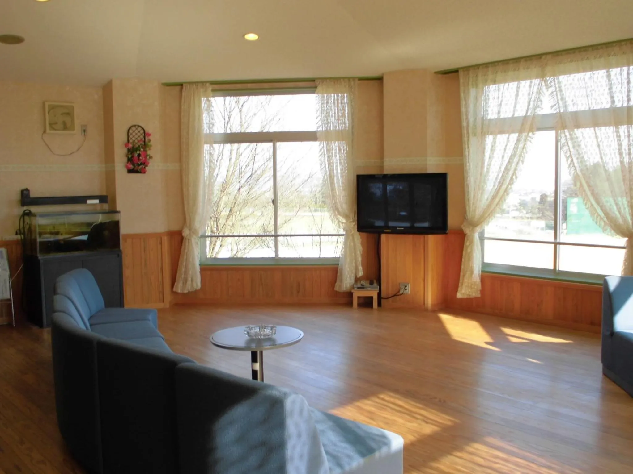 Lobby or reception in Oyabe City Cycling Terminal
