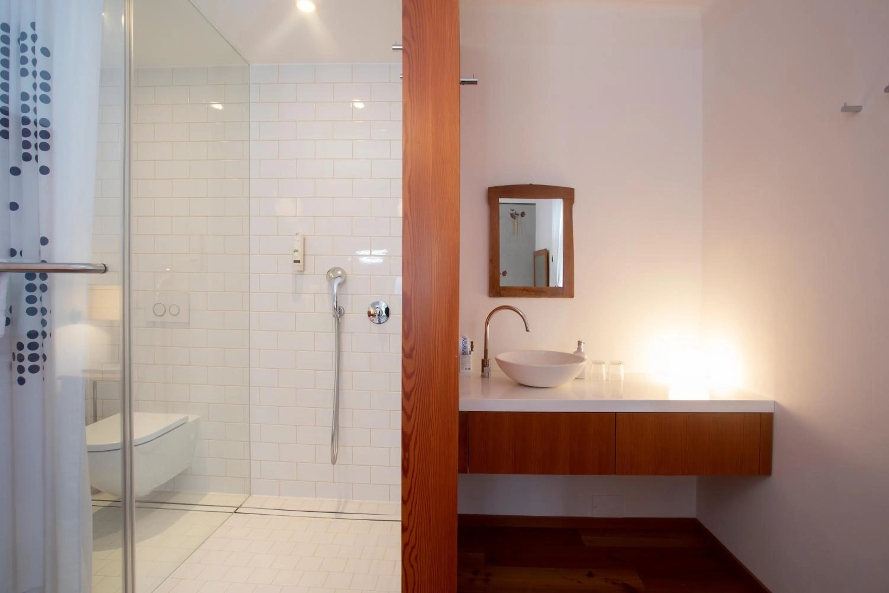 Shower in Pr'Gavedarjo Eco Heritage B&B