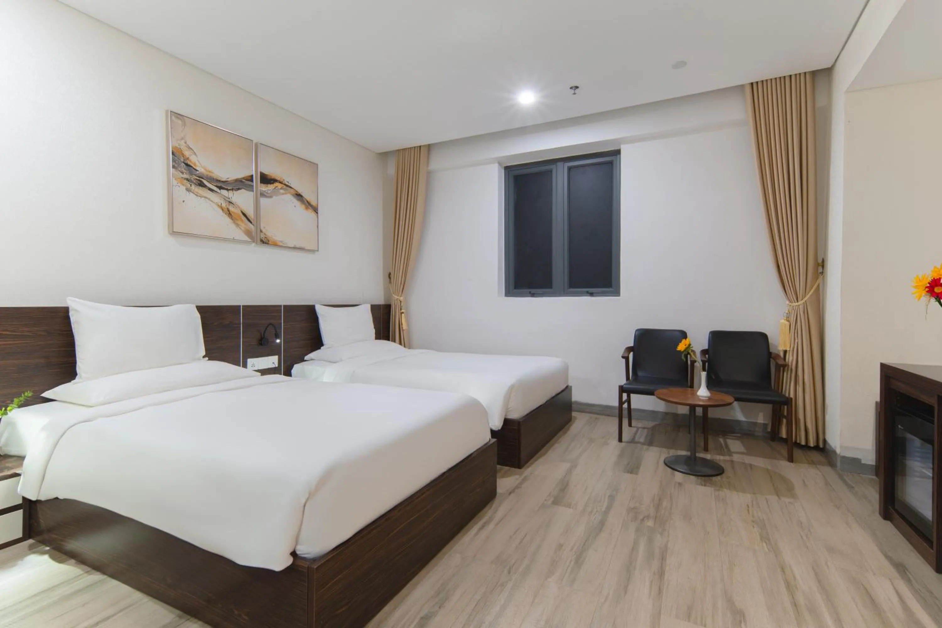 Bed in Emerald Bay Hotel & Spa Nha Trang