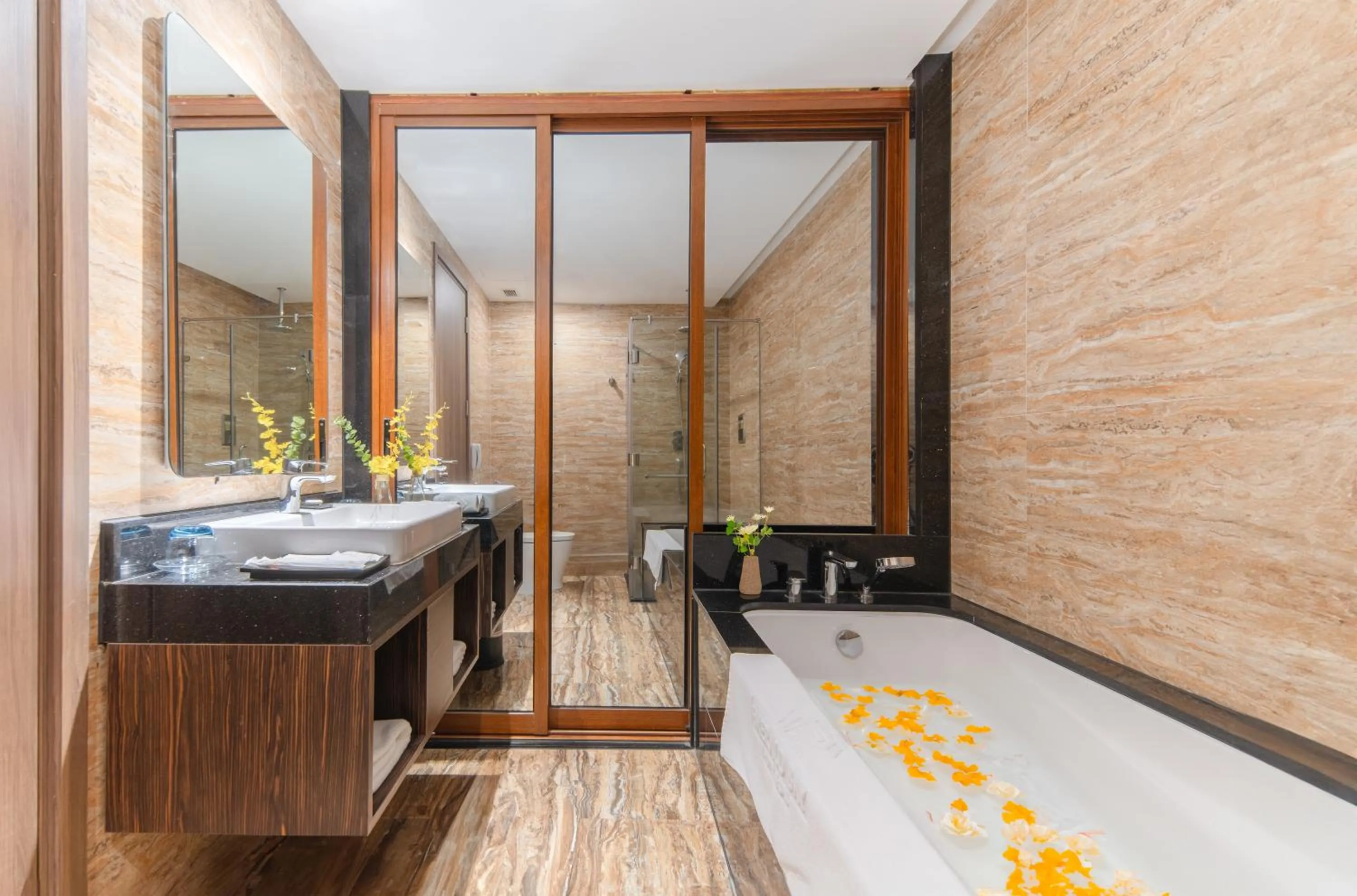 Bathroom in Emerald Bay Hotel & Spa Nha Trang