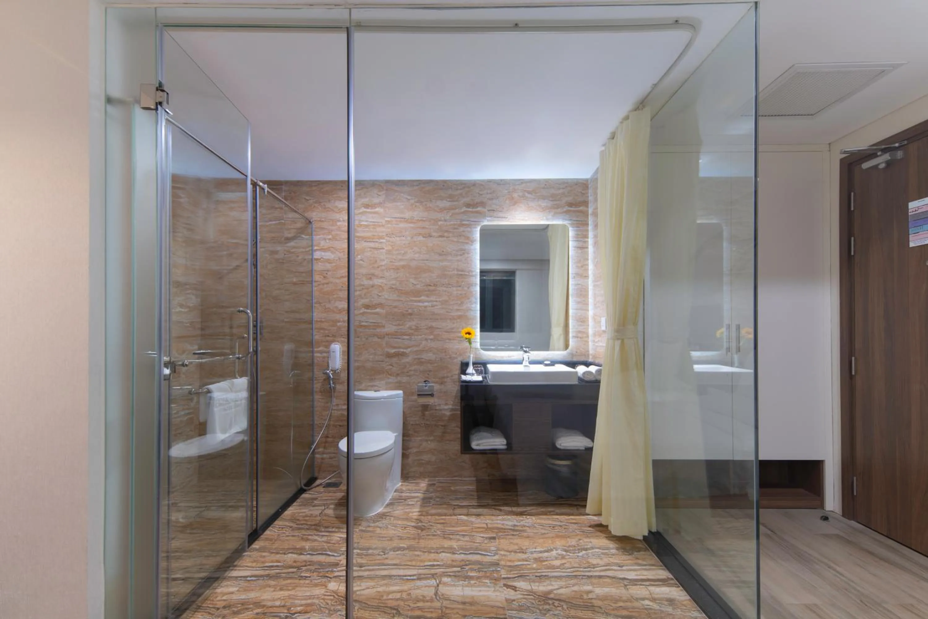 Toilet in Emerald Bay Hotel & Spa Nha Trang