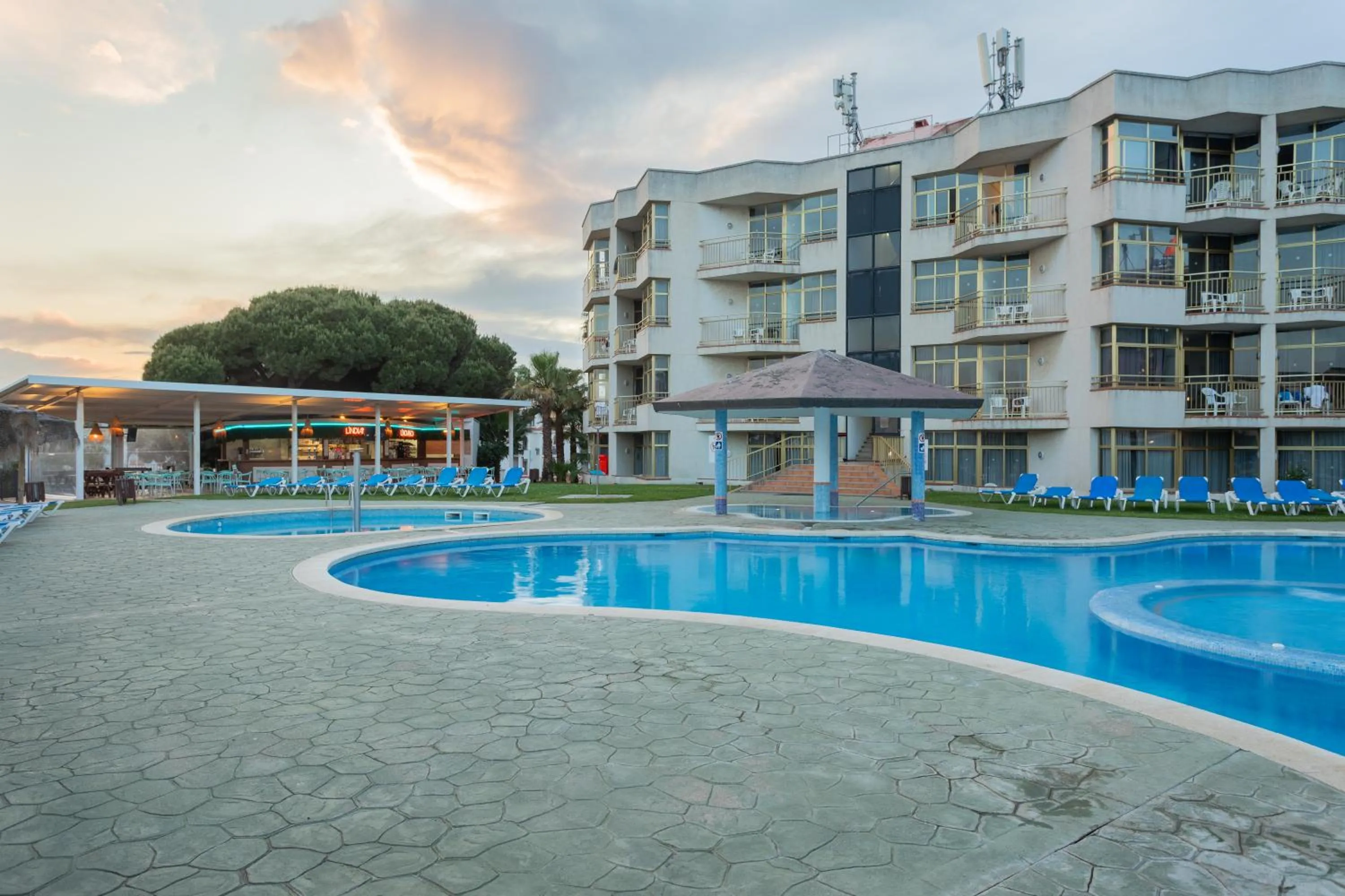 Sunset in AR Bolero park