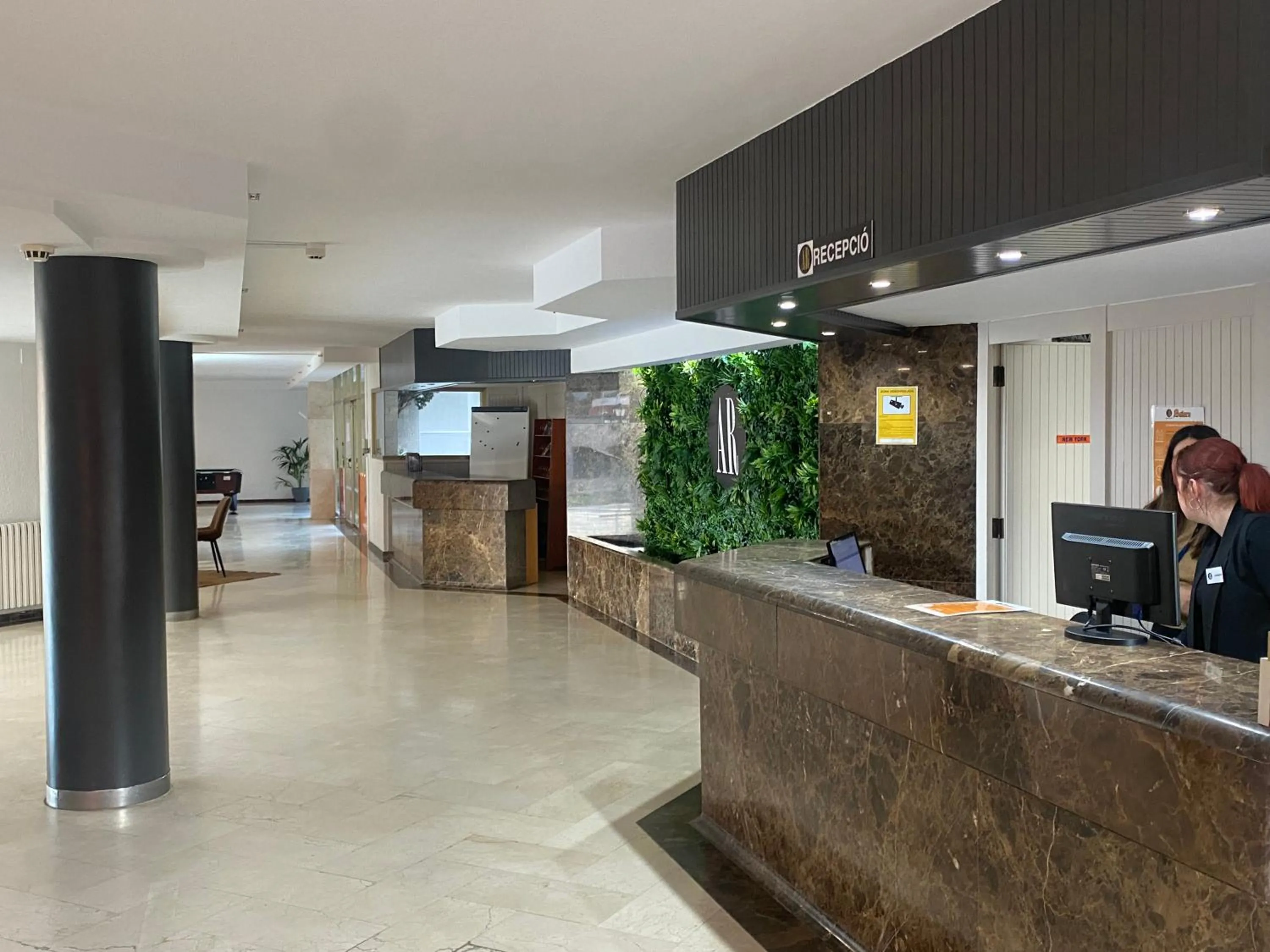 Lobby or reception in AR Bolero park