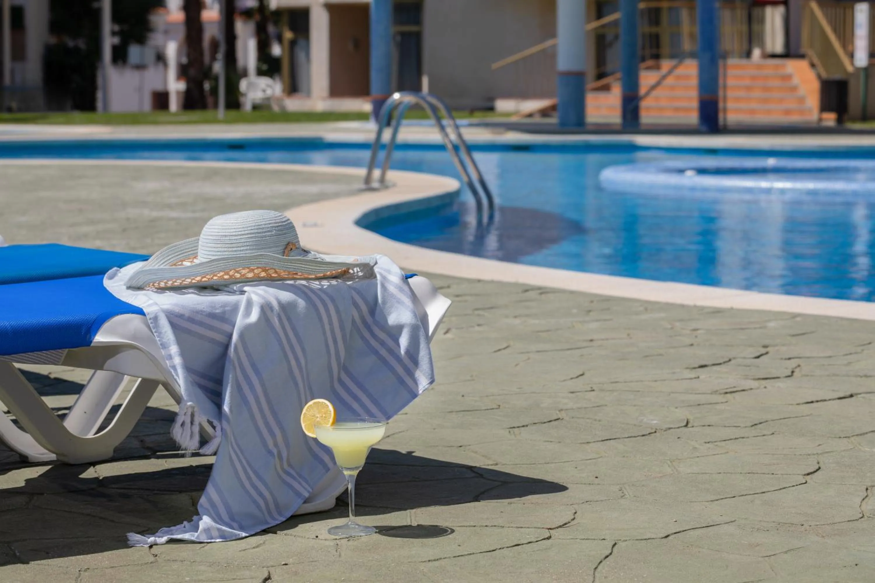 Swimming pool in AR Bolero park