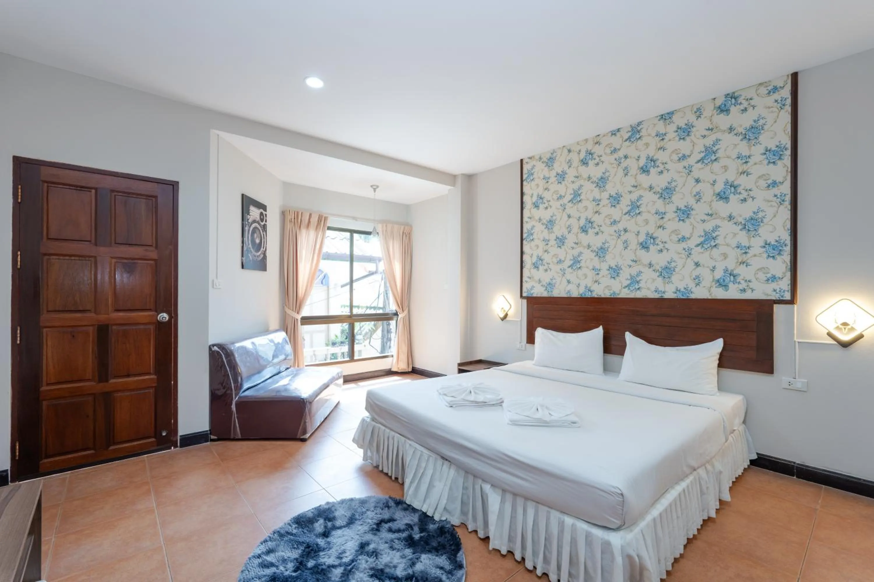 Bed in Amarin Hotel Patong