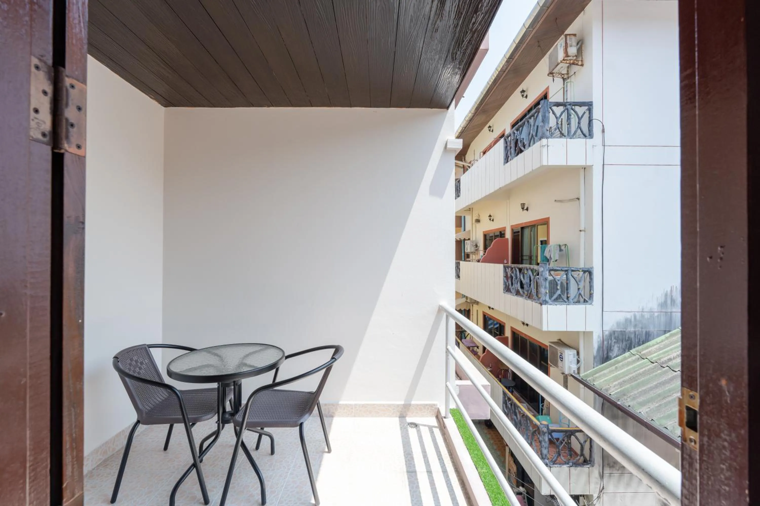 Balcony/Terrace in Amarin Hotel Patong