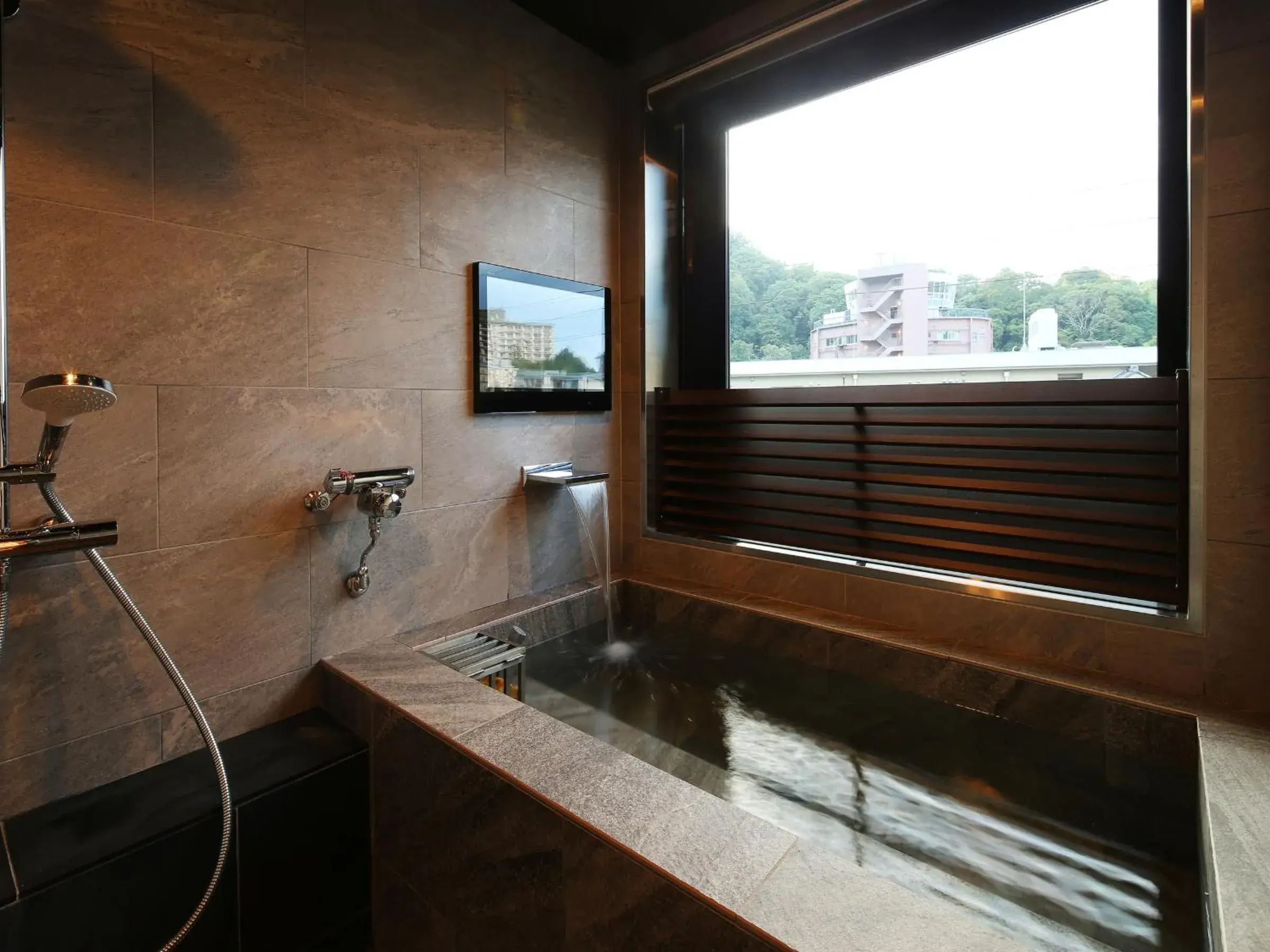 Quadruple Room with Private Bathroom - single occupancy in Arima Royal Hotel Quadruple Room with Private Bathroom - single occupancy in Arima Royal Hotel