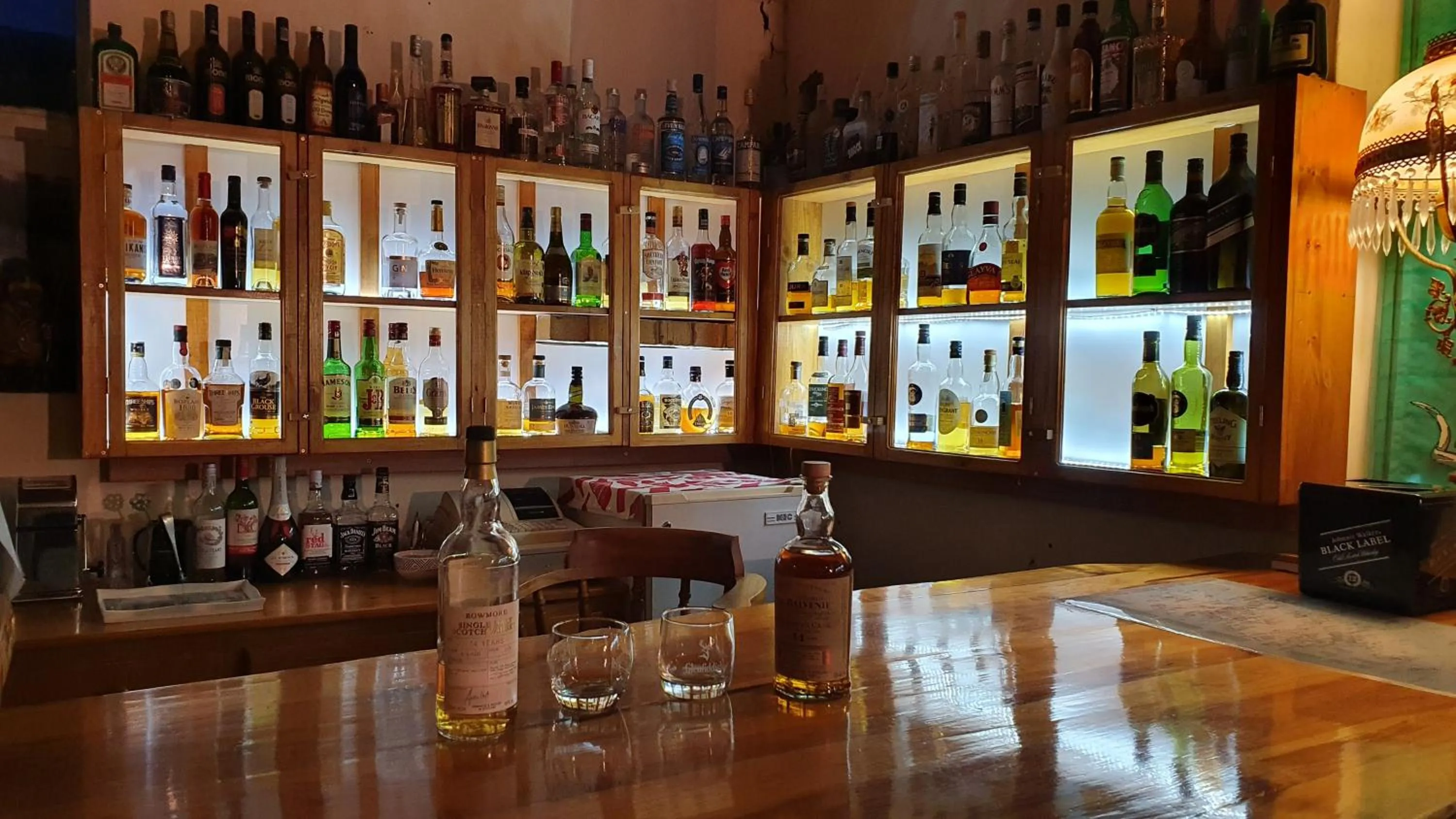 Lounge or bar in Angler and Antelope Guesthouse