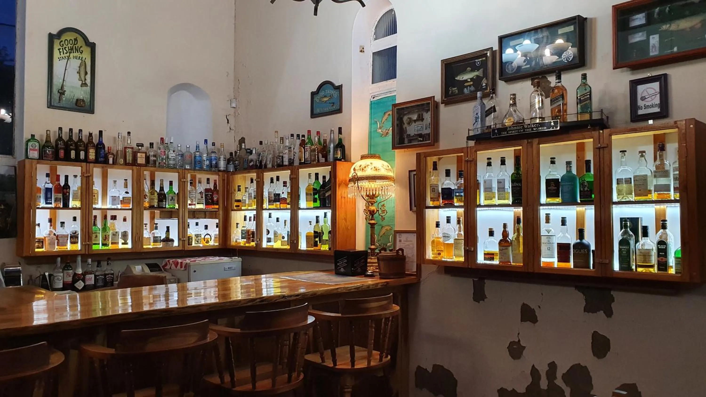 Lounge or bar in Angler and Antelope Guesthouse