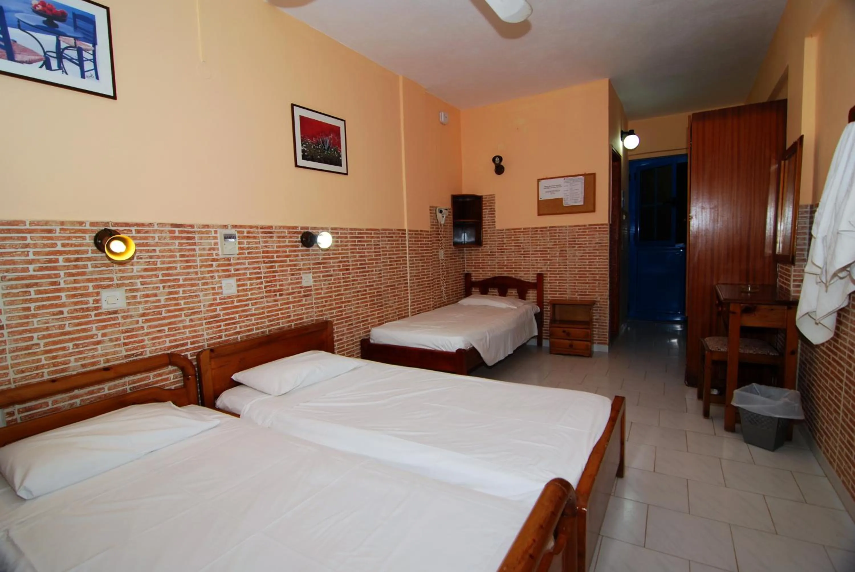 Photo of the whole room, Bed in Chrysoula Hotel
