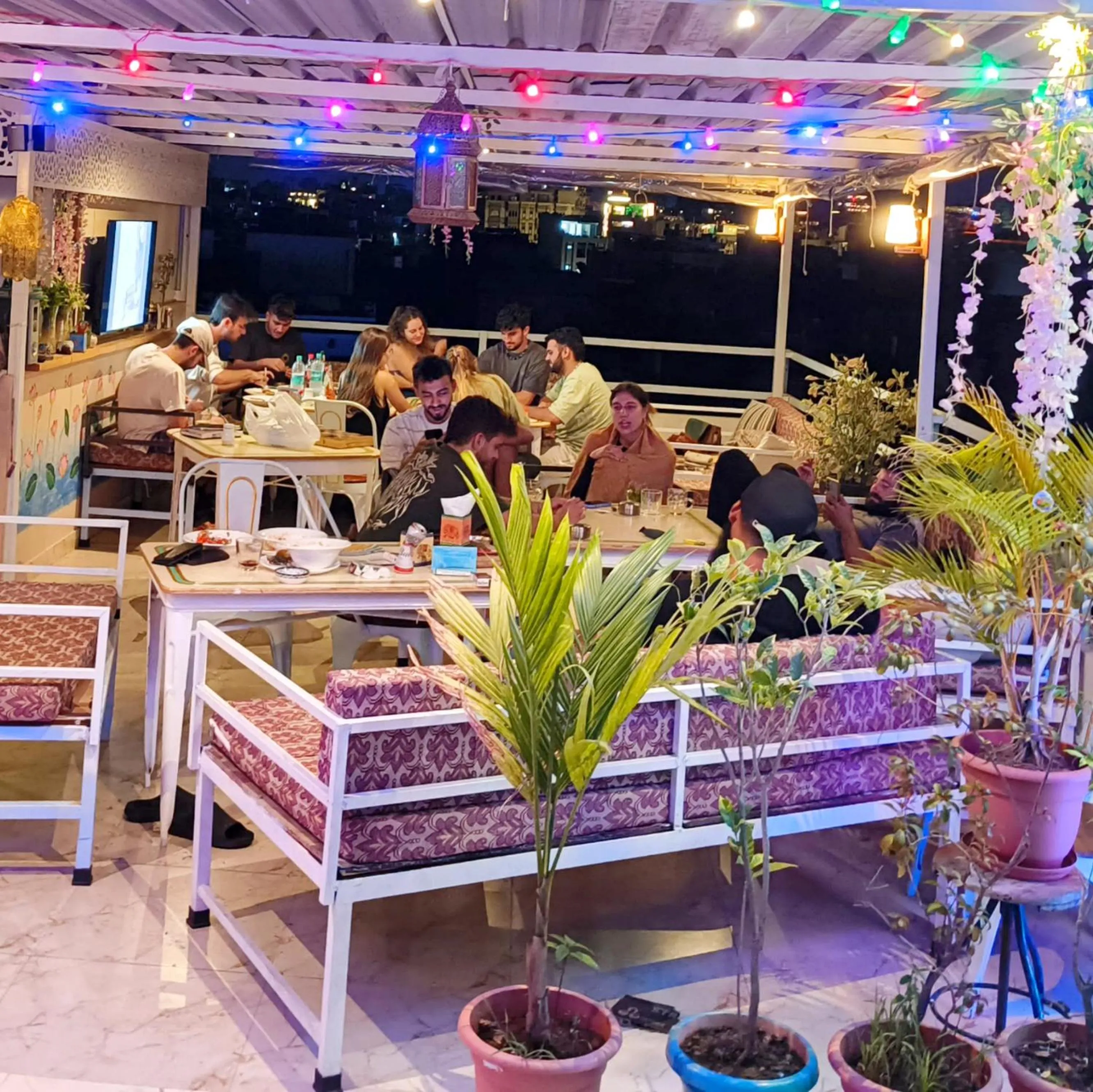 Rising Shemesh Home Stay