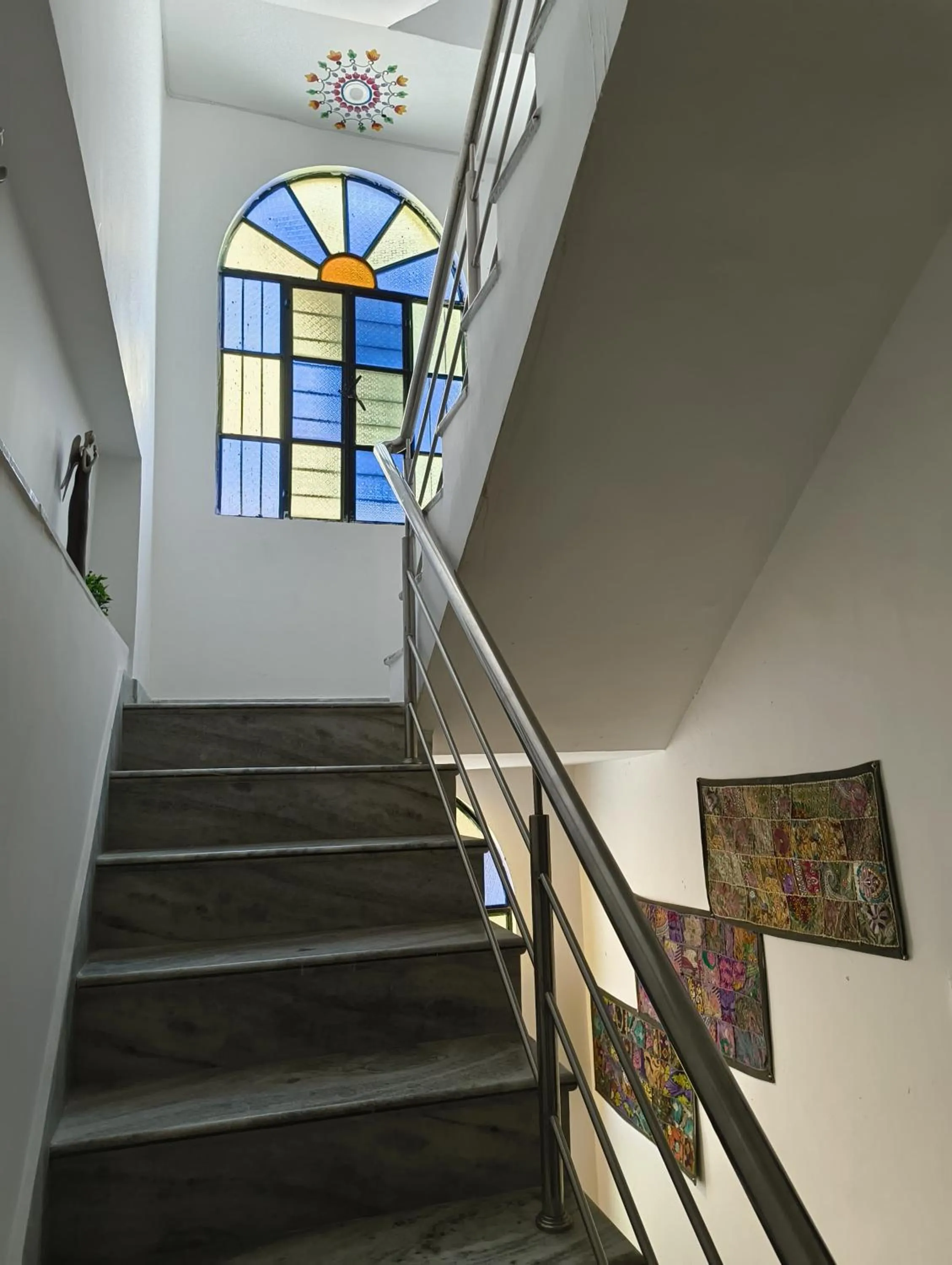 Rising Shemesh Home Stay