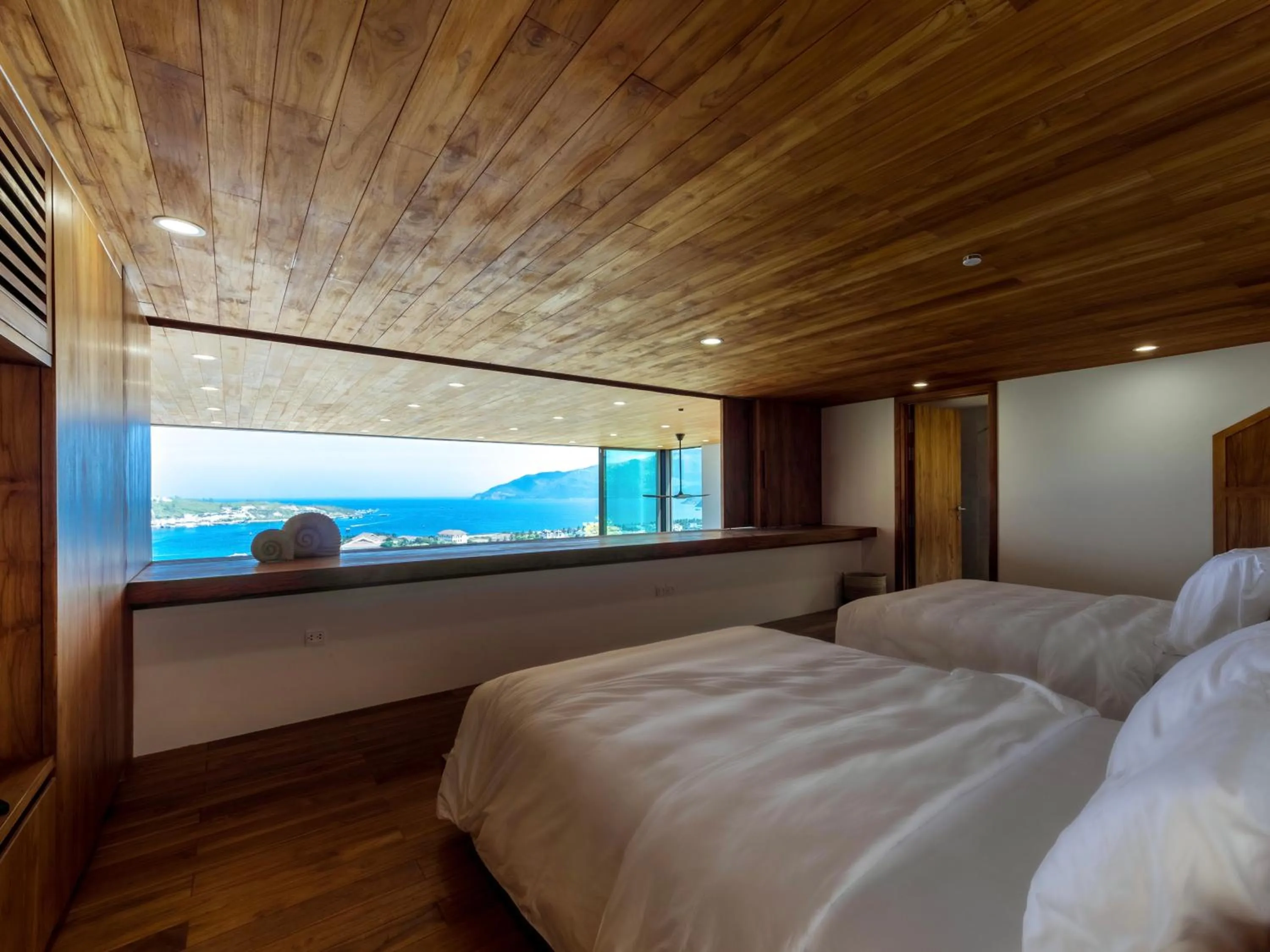 Photo of the whole room, Bed in Venity Villa Nha Trang