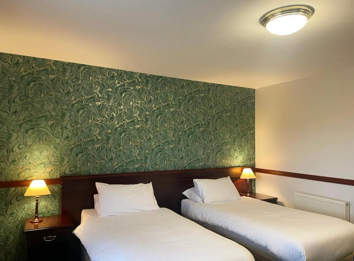 The Weigh Inn Hotel & Lodges