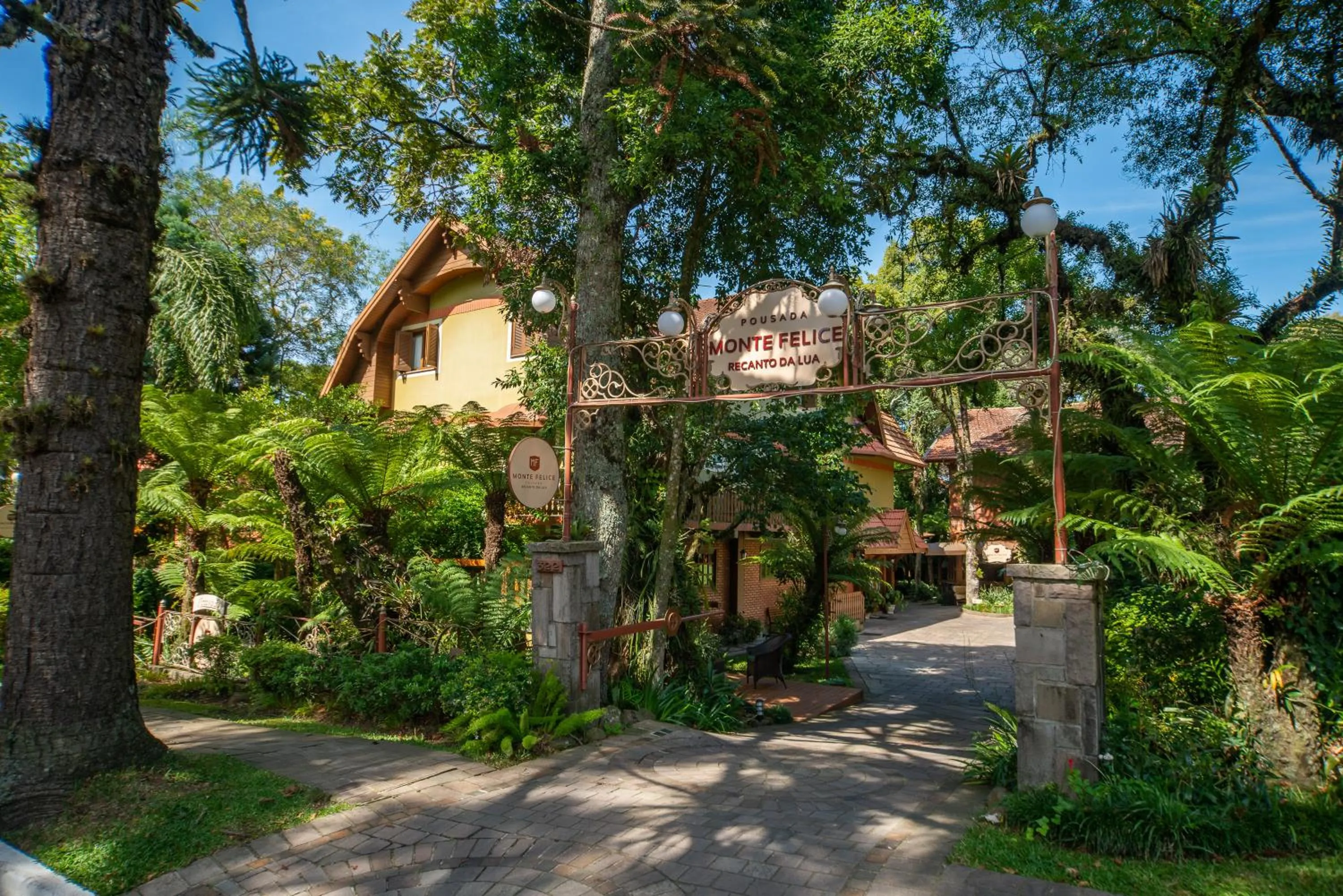 Facade/entrance in Pousada Monte Felice Recanto da Lua