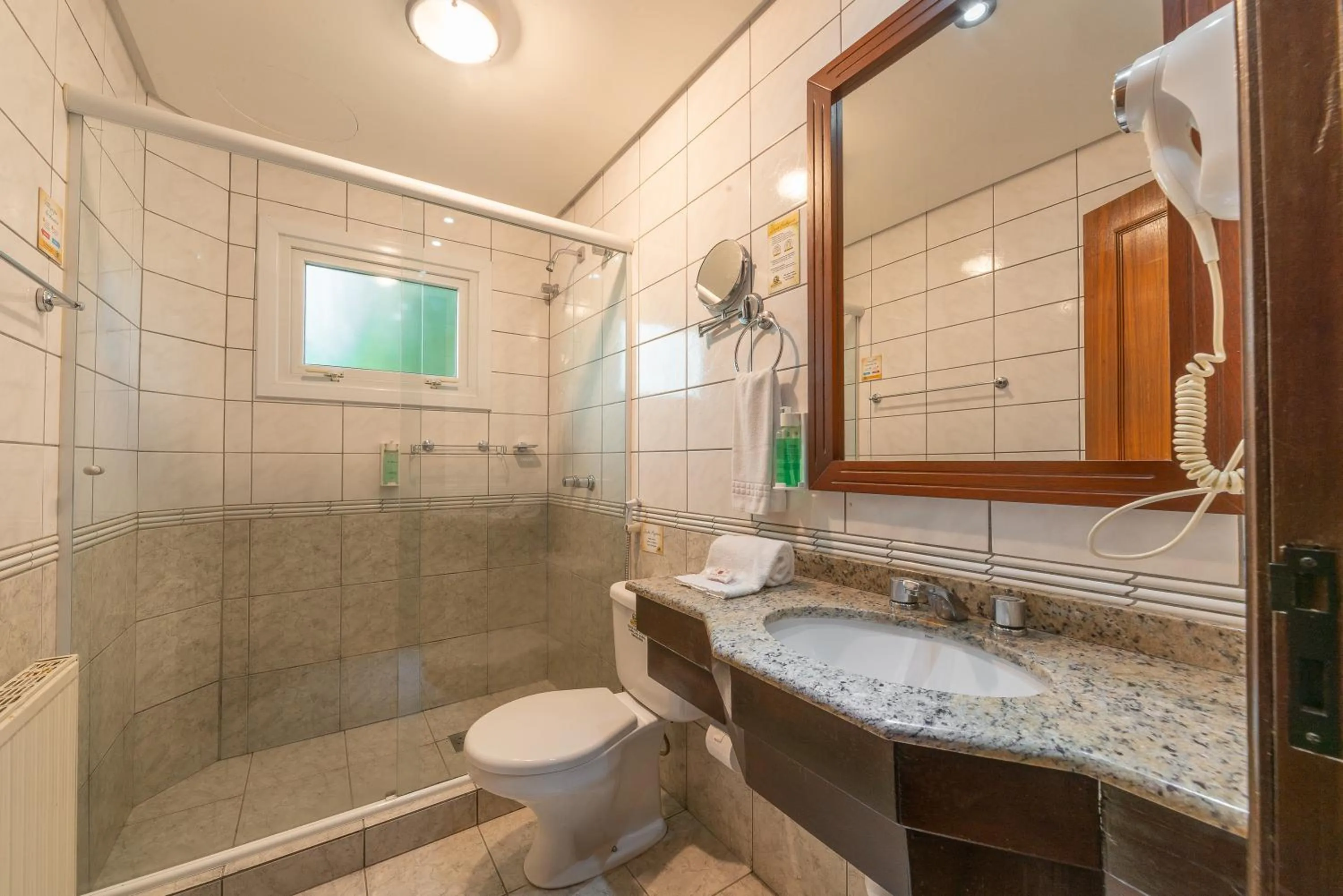 Shower in Pousada Monte Felice Recanto da Lua