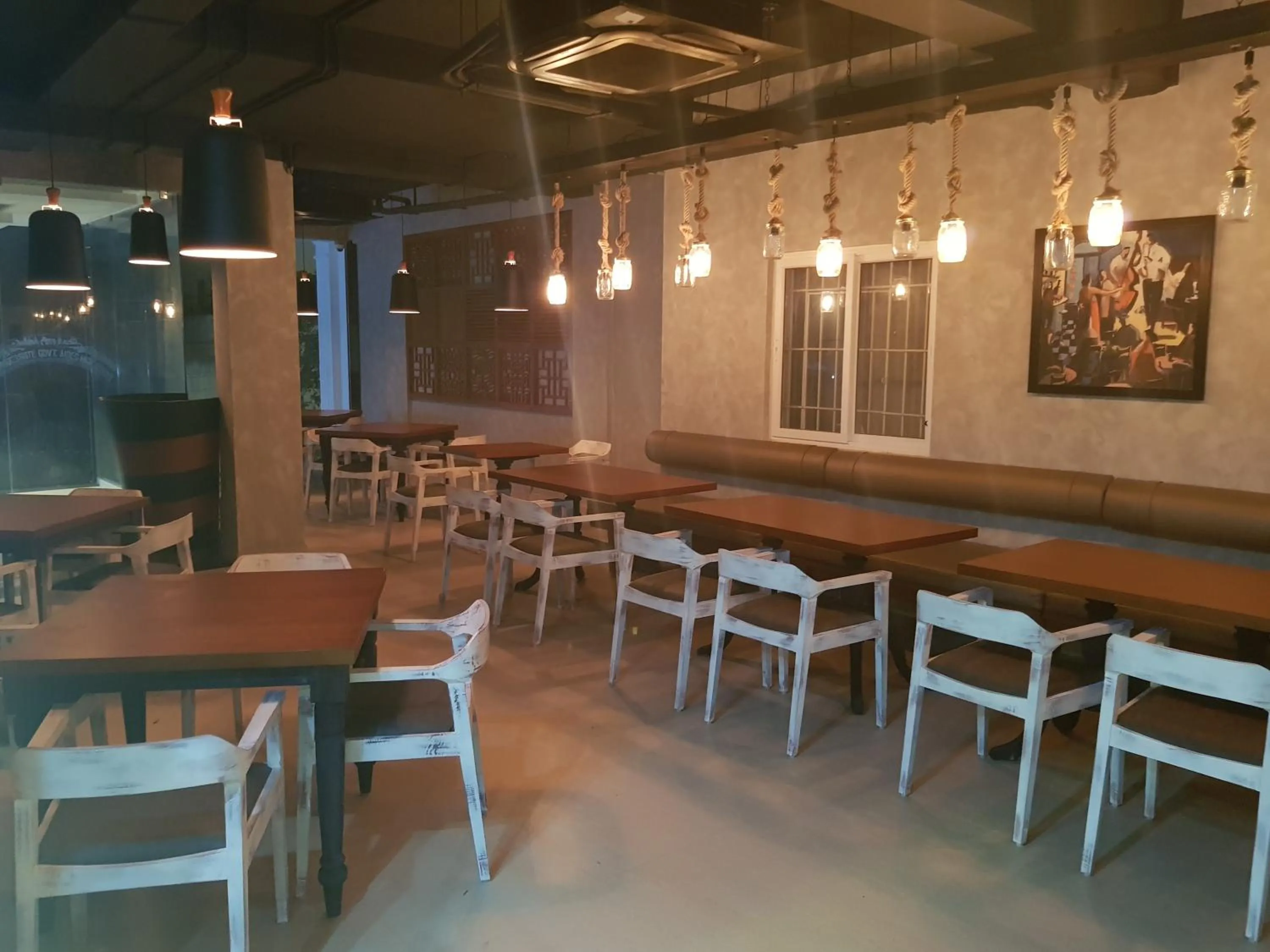 Restaurant/places to eat in The Bull Boutique Hotel