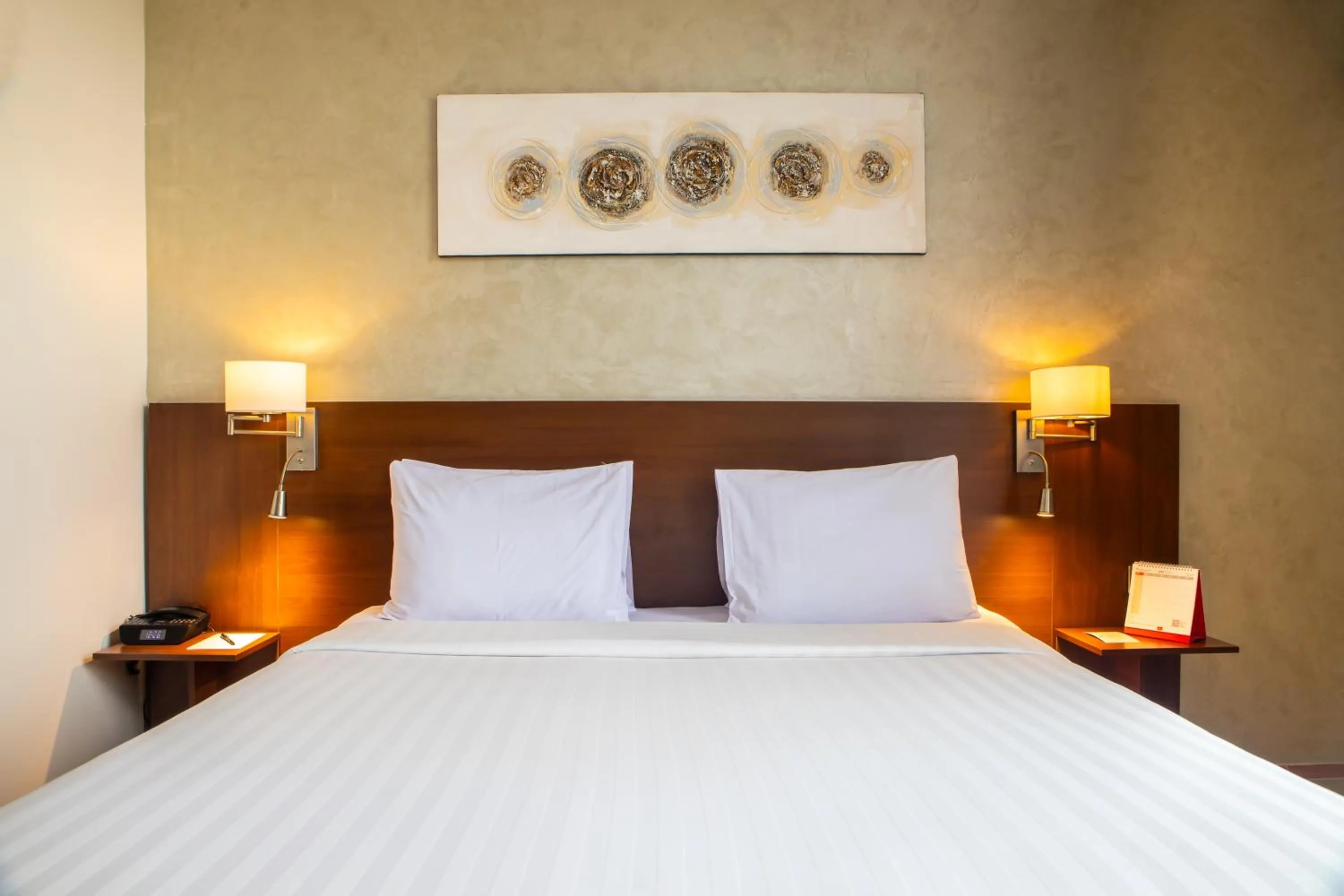 Bed in The Emory Hotel