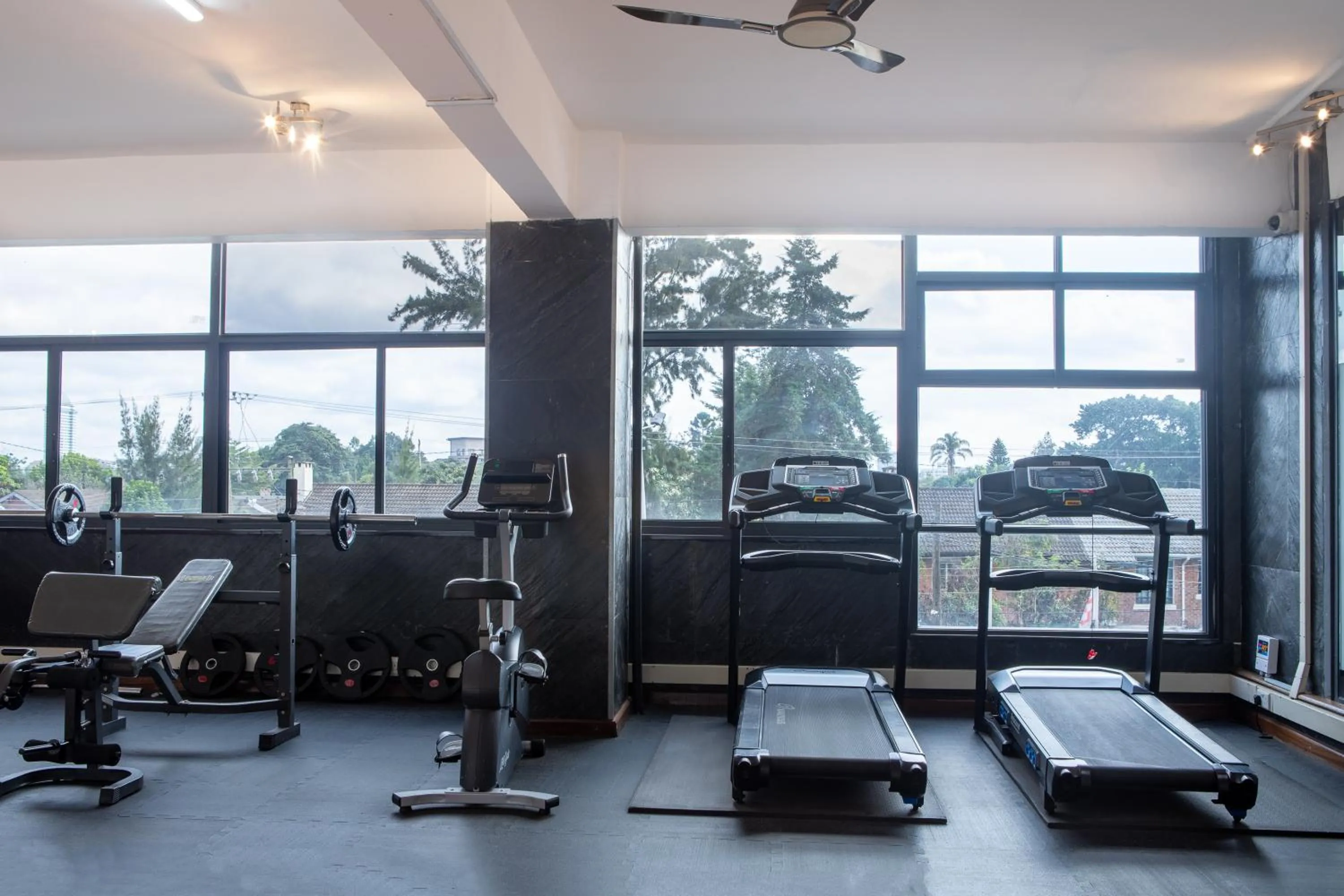 Fitness centre/facilities in The Emory Hotel