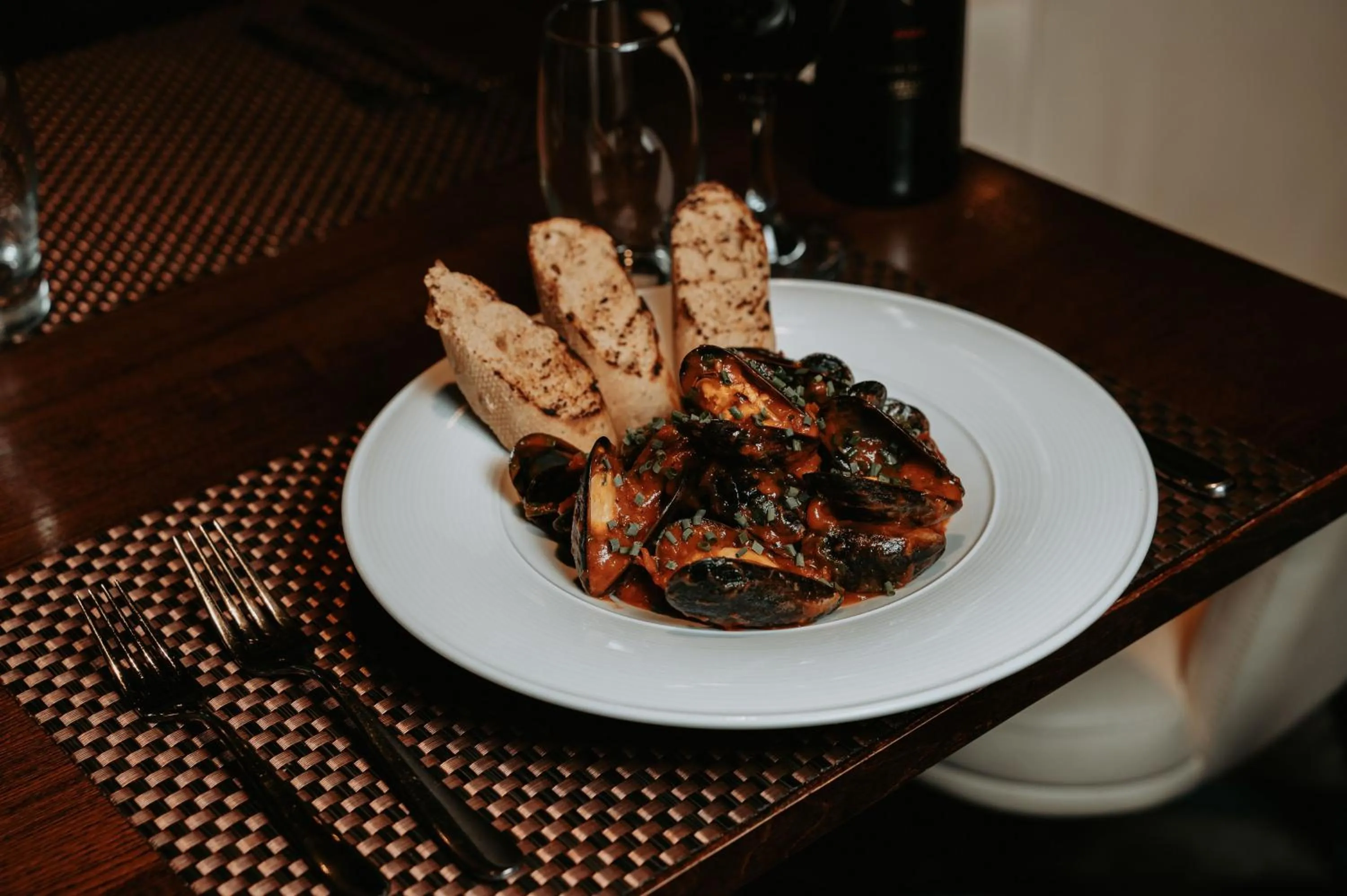 Restaurant/places to eat in Clayton Hotel Birmingham