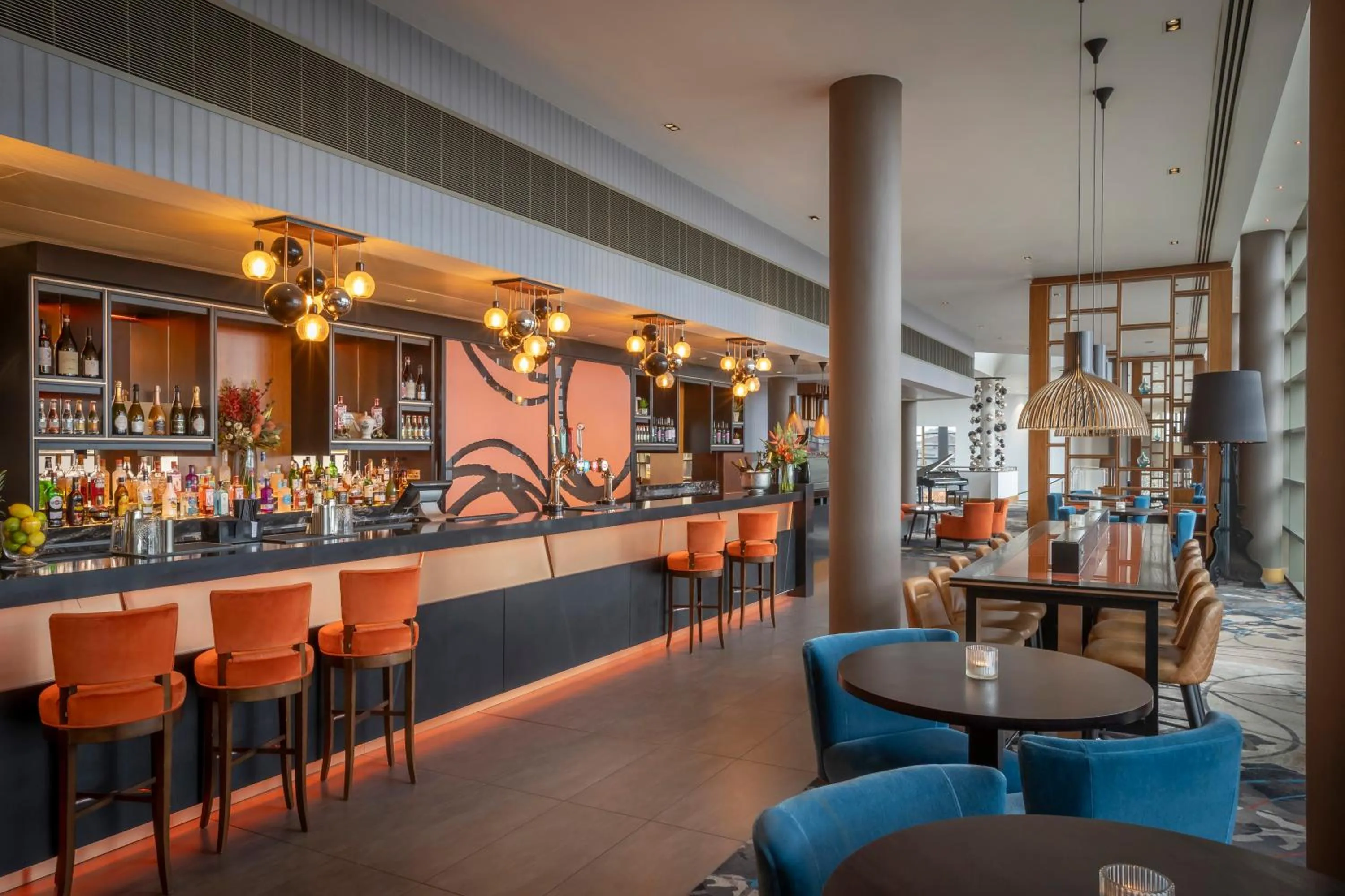 Lounge or bar in Clayton Hotel Birmingham