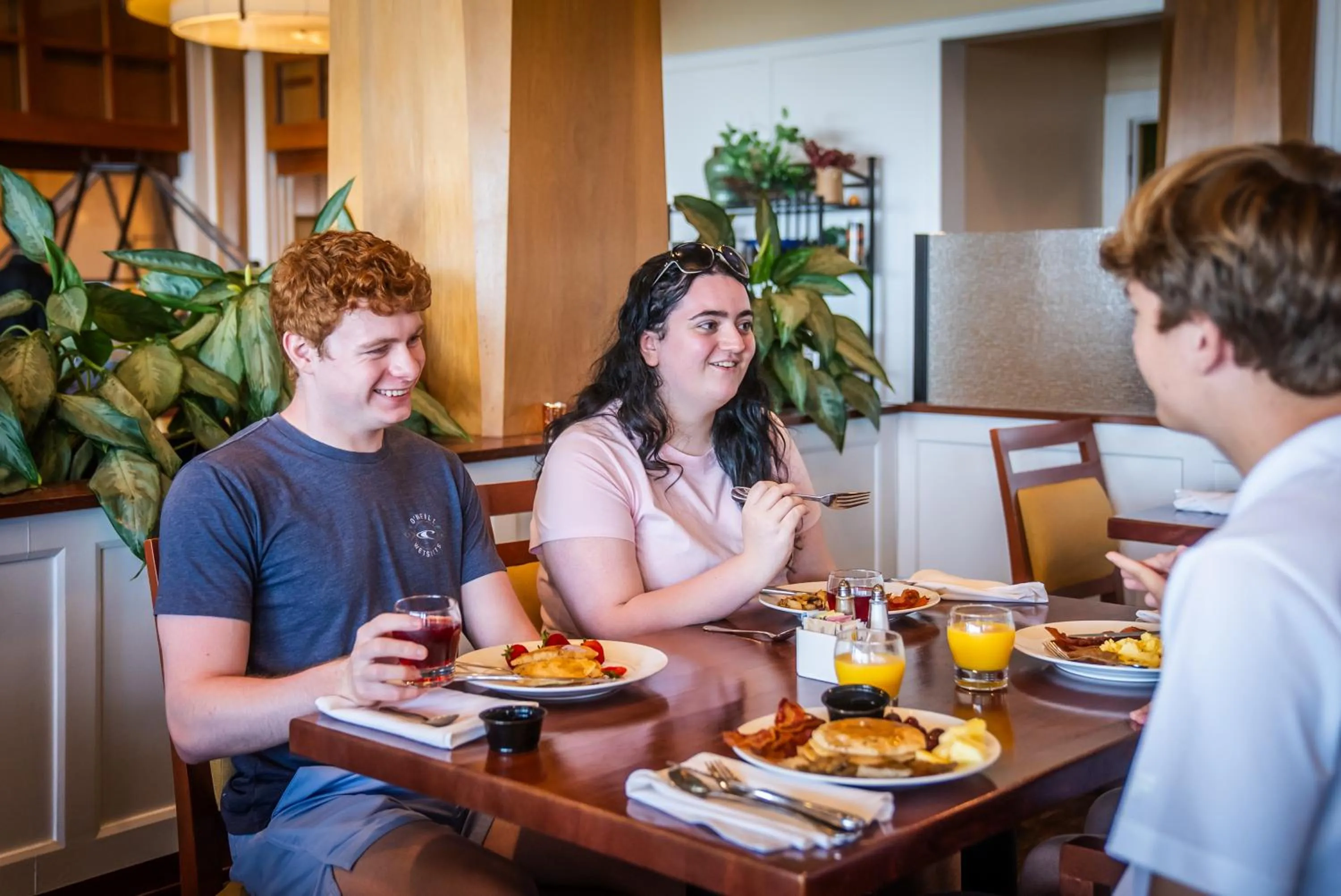 Food and drinks in Kingsmill Resort