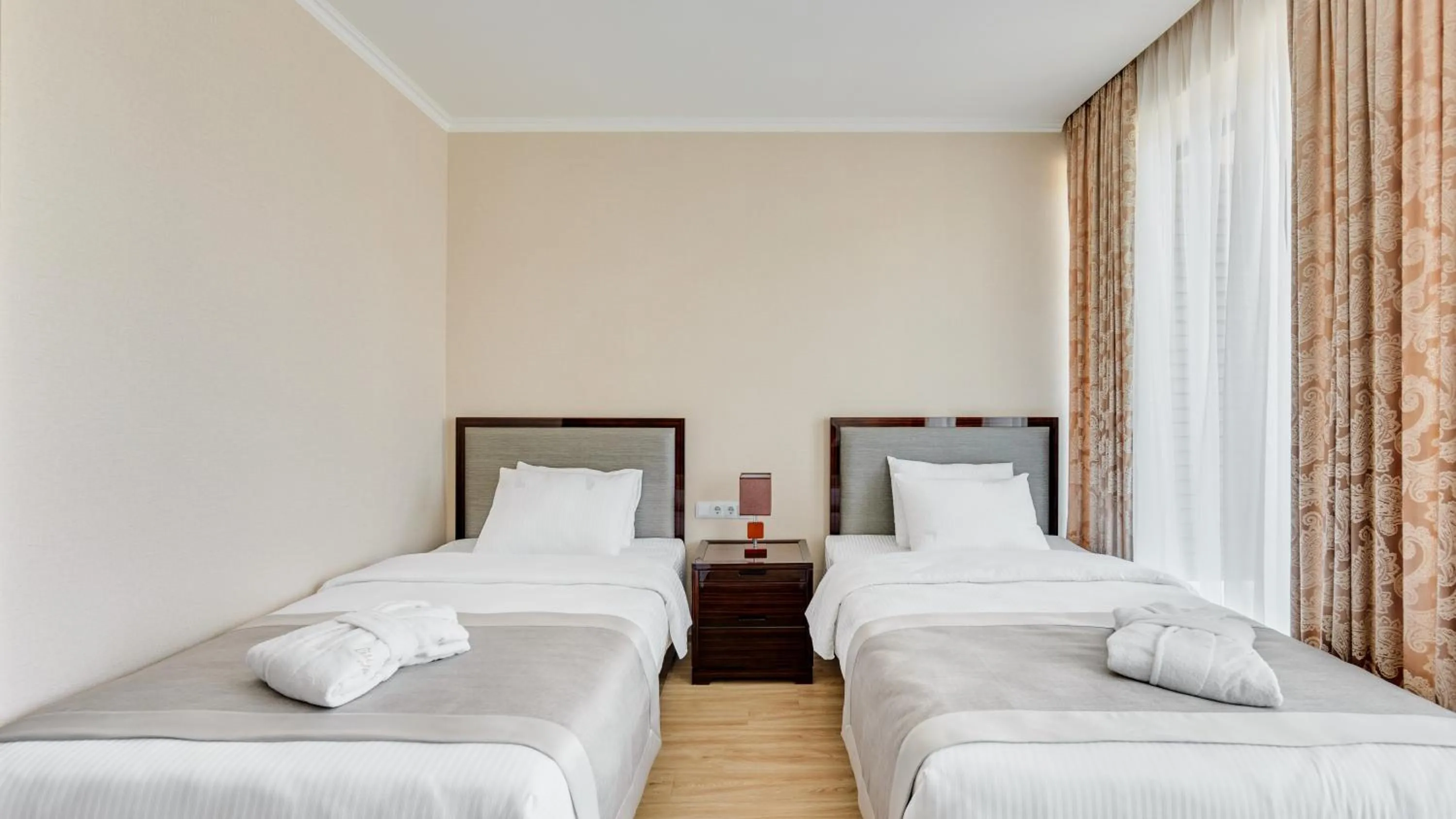 Bed in Lisi Hills Hotel