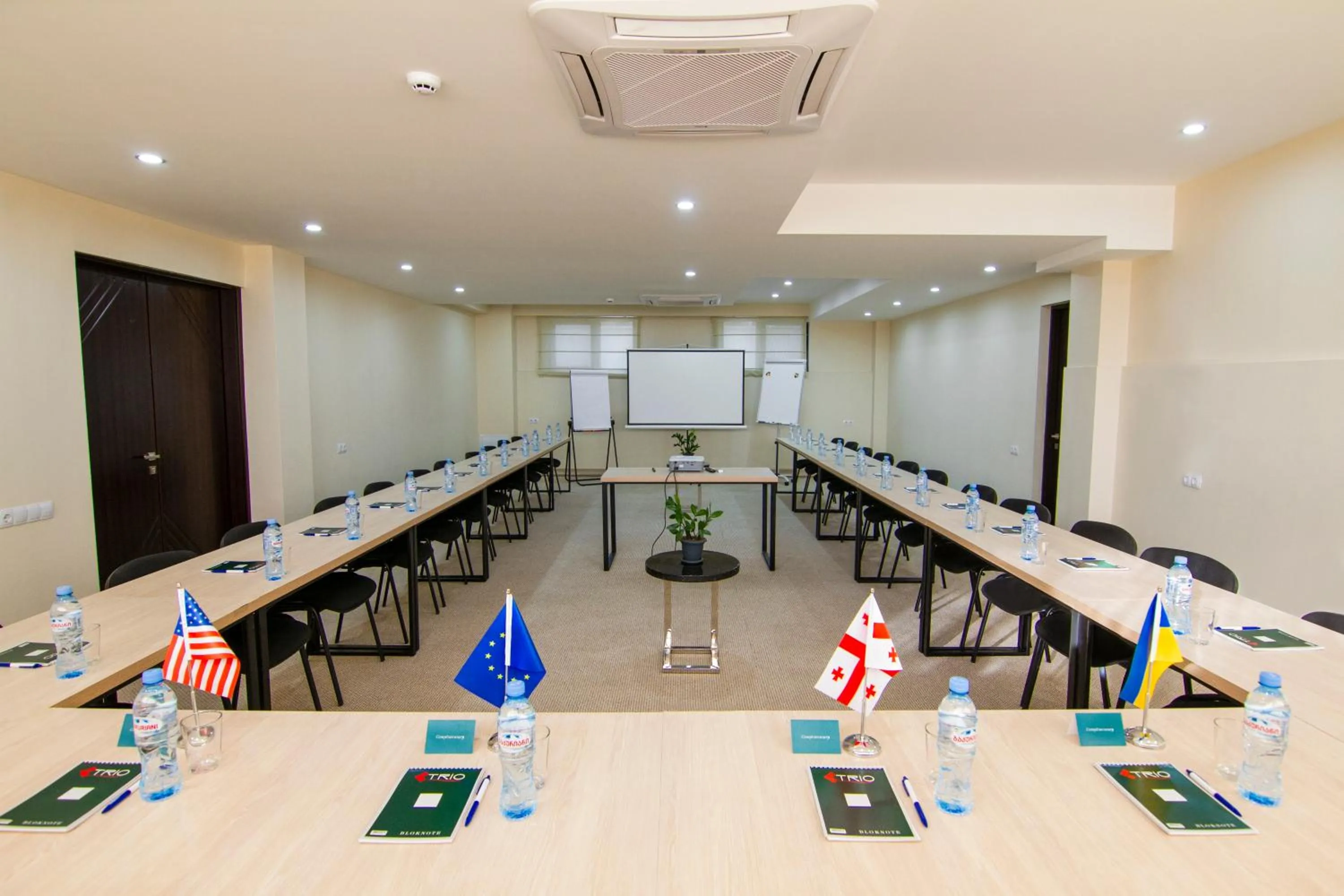 Business facilities in Lisi Hills Hotel