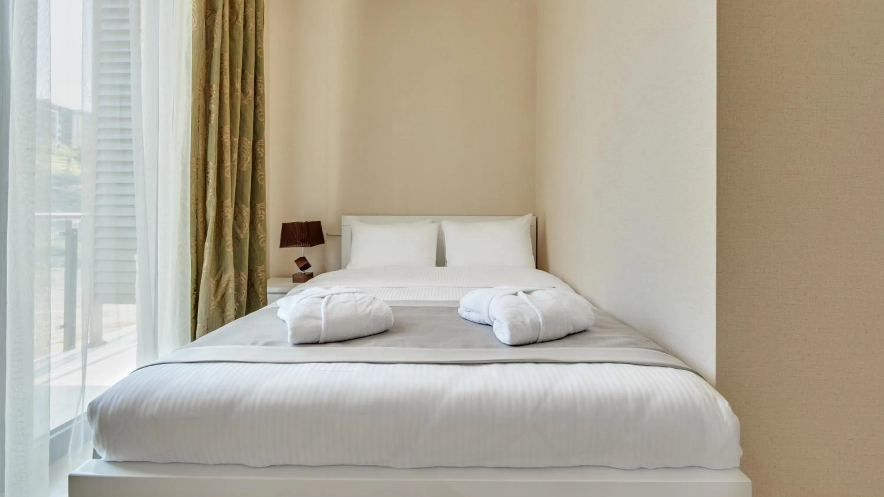 Bed in Lisi Hills Hotel