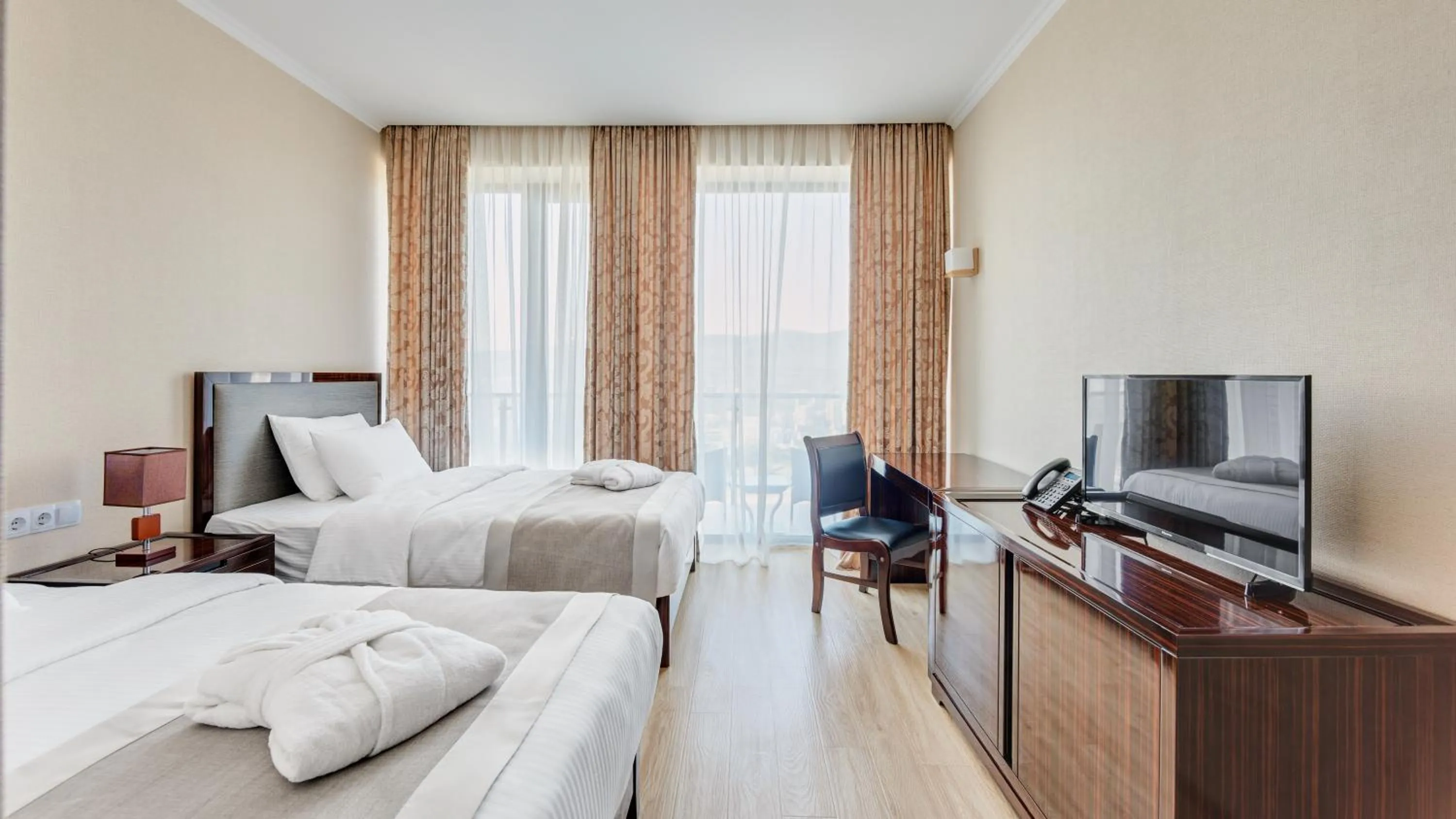 Bed in Lisi Hills Hotel