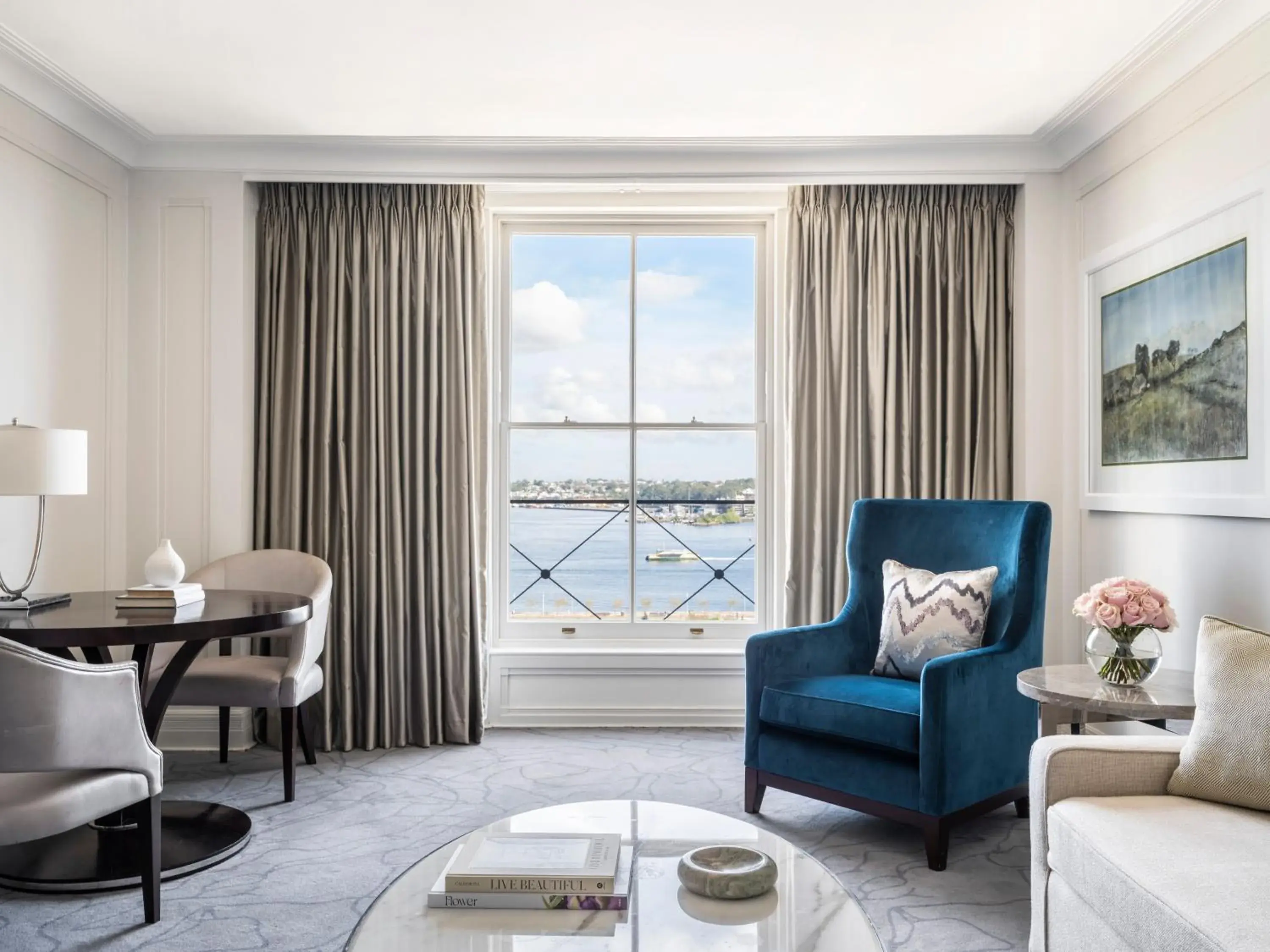 One-Bedroom Suite with Harbor View in The Langham Sydney One-Bedroom Suite with Harbor View in The Langham Sydney