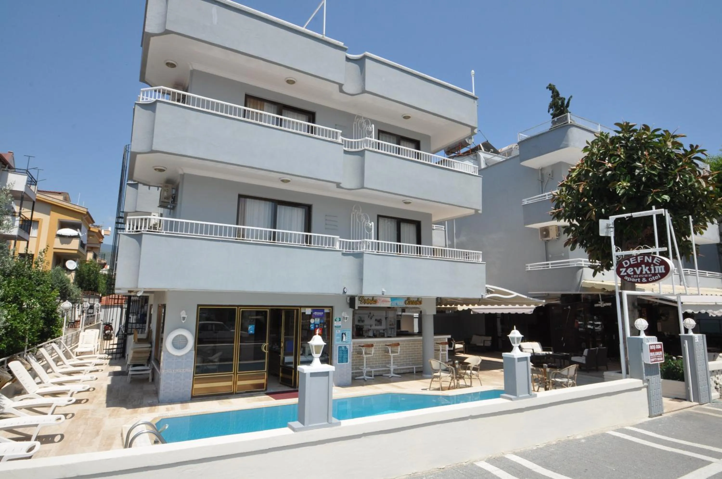 Defne & Zevkim Hotel