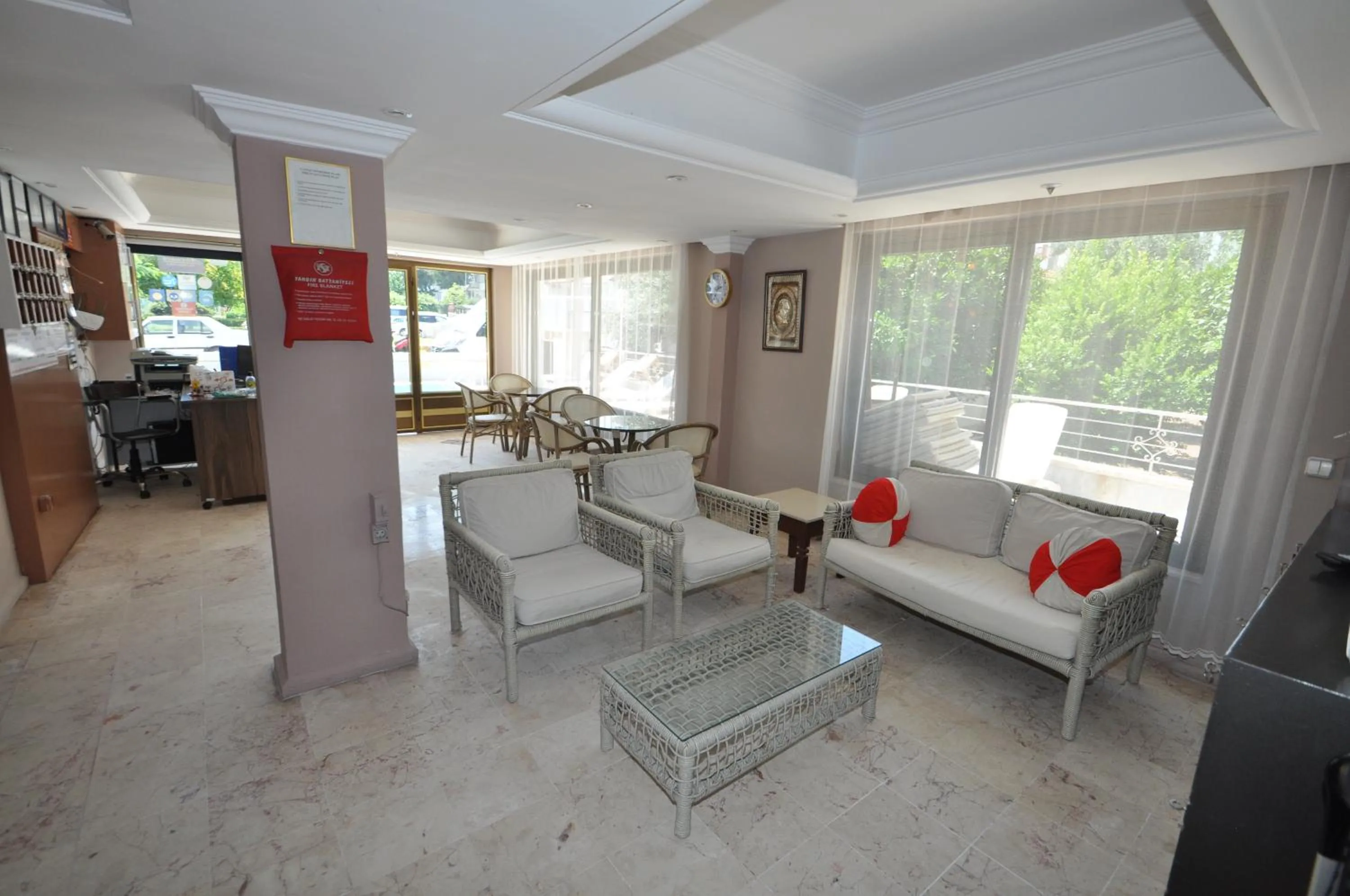 Lobby or reception in Defne & Zevkim Hotel