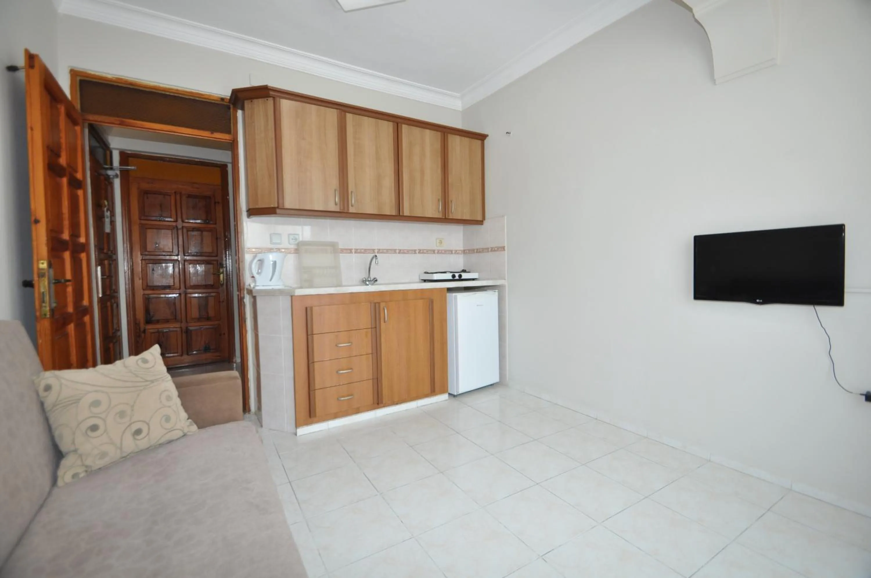 Defne & Zevkim Hotel