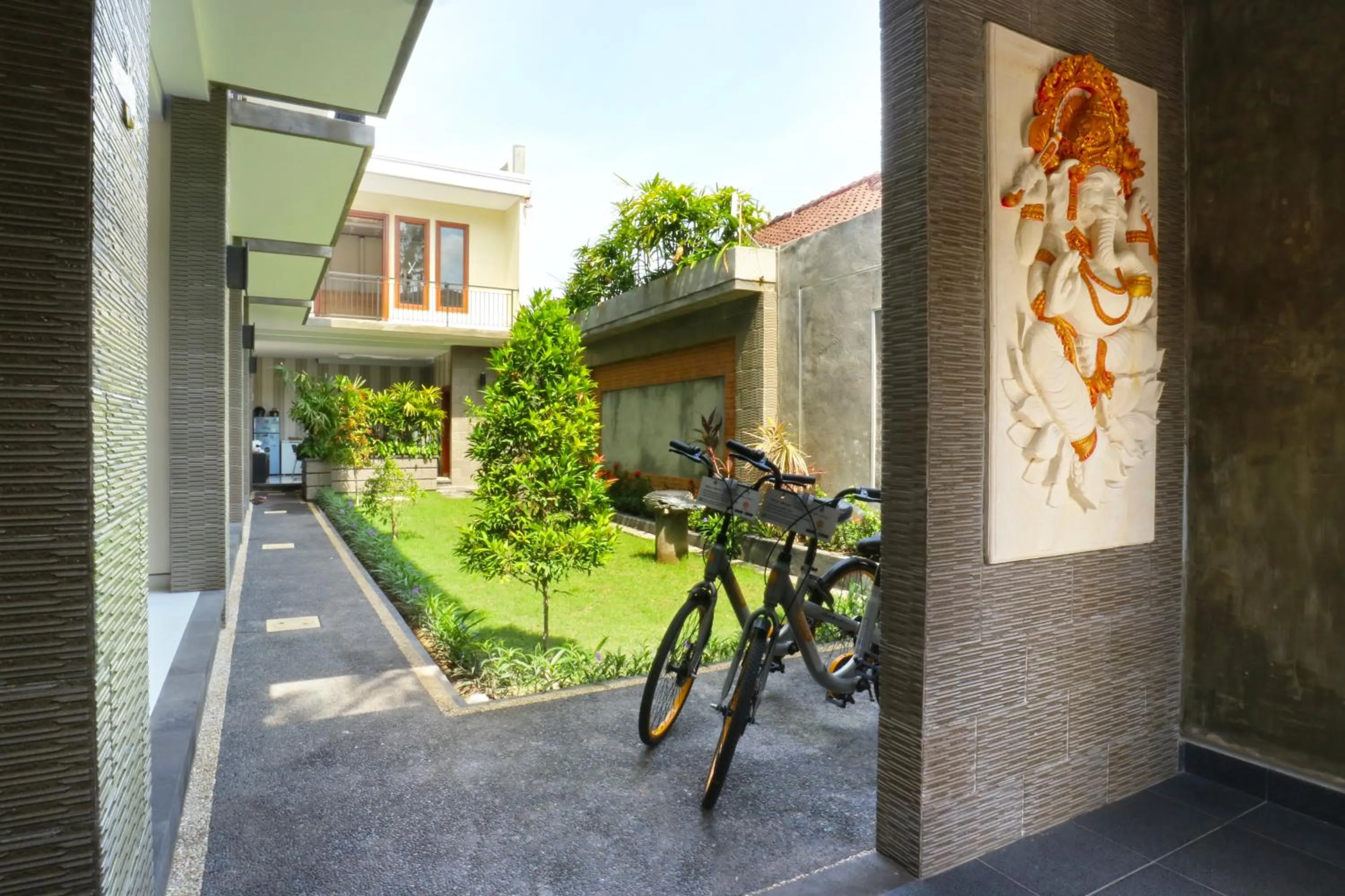 Garden in Gempita House Legian Bali