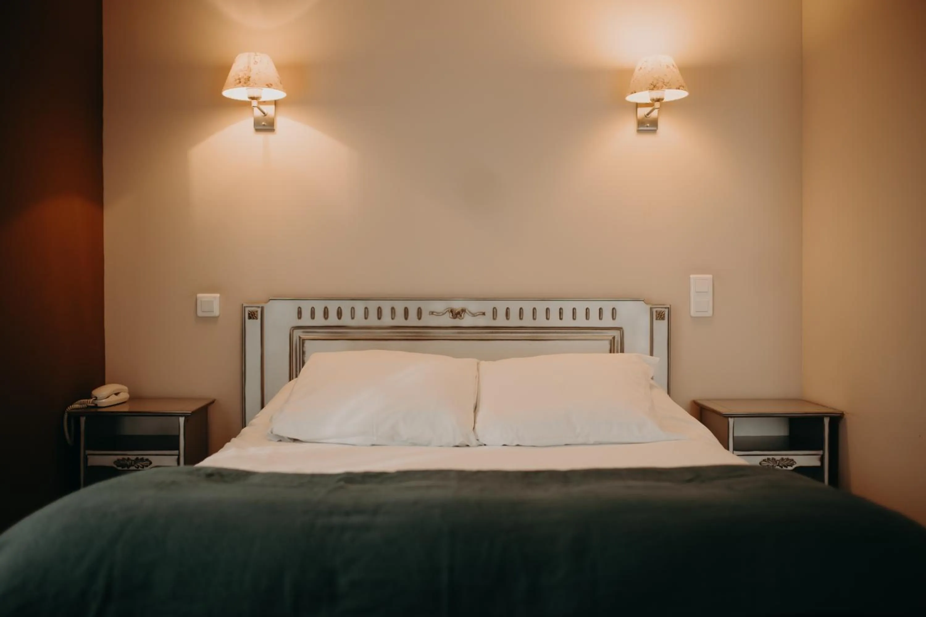 Bed in Logis - Hotel Restaurant du Parc