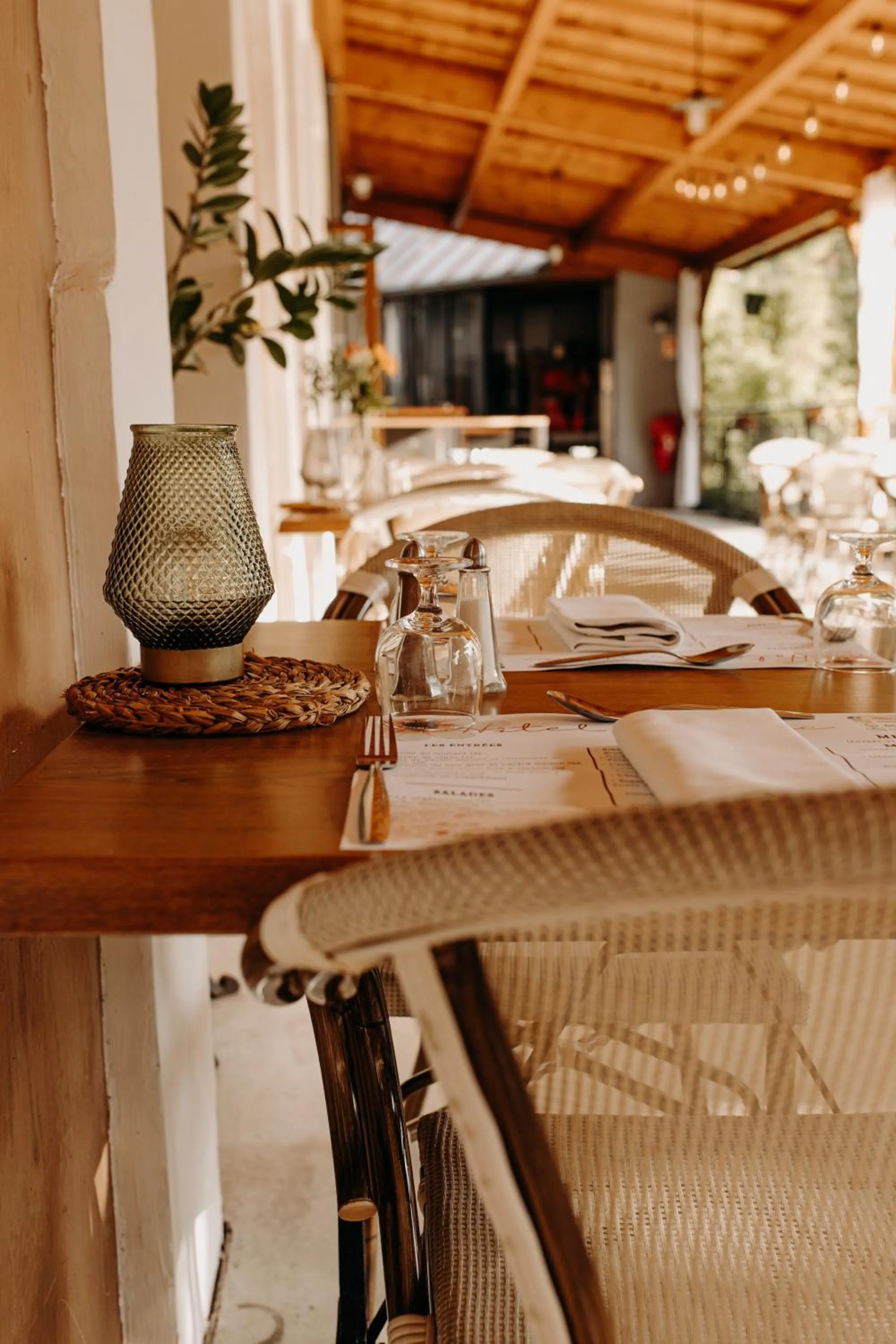Dining area in Logis - Hotel Restaurant du Parc