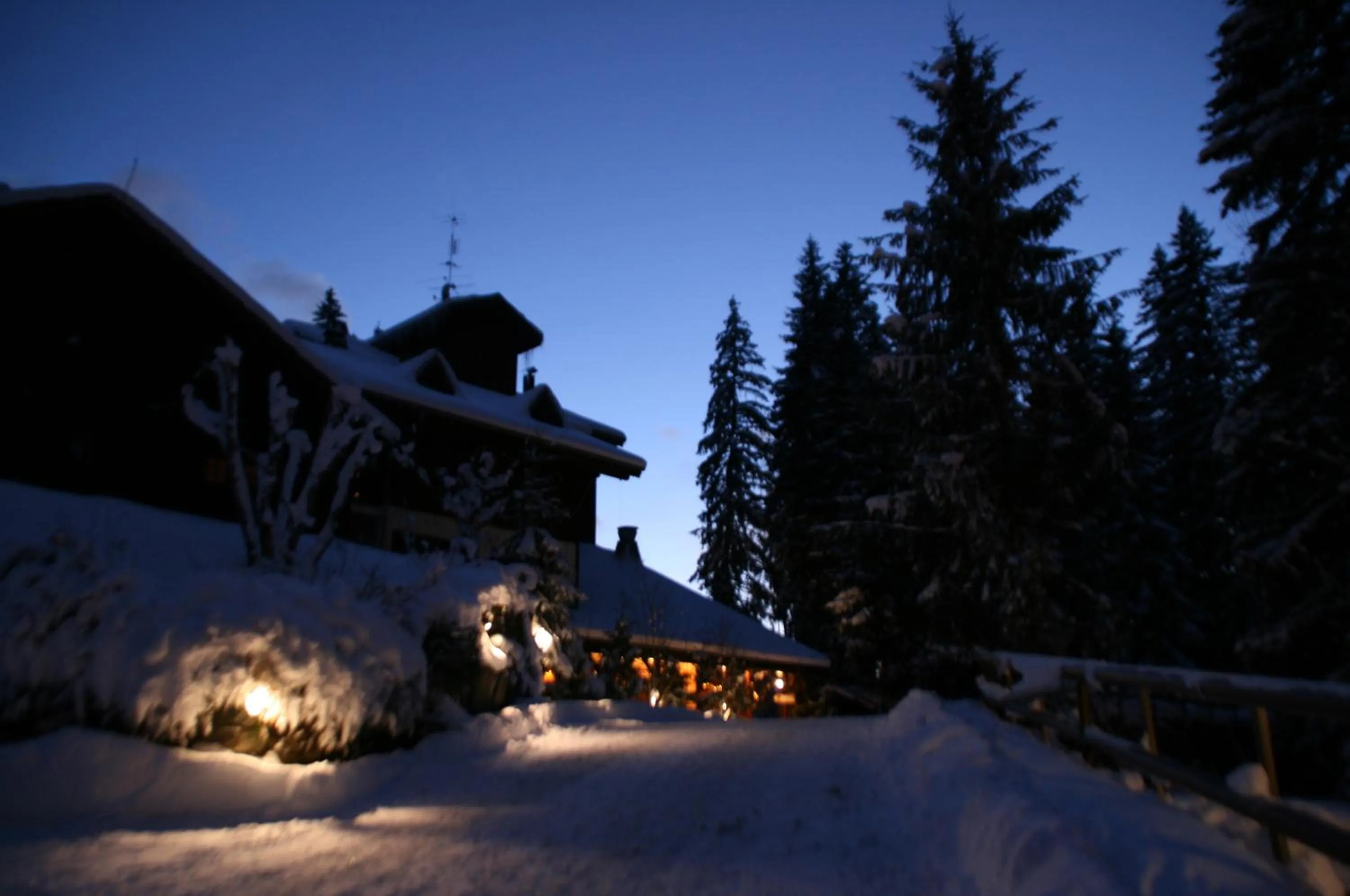 Facade/entrance in Hotel Les Lans