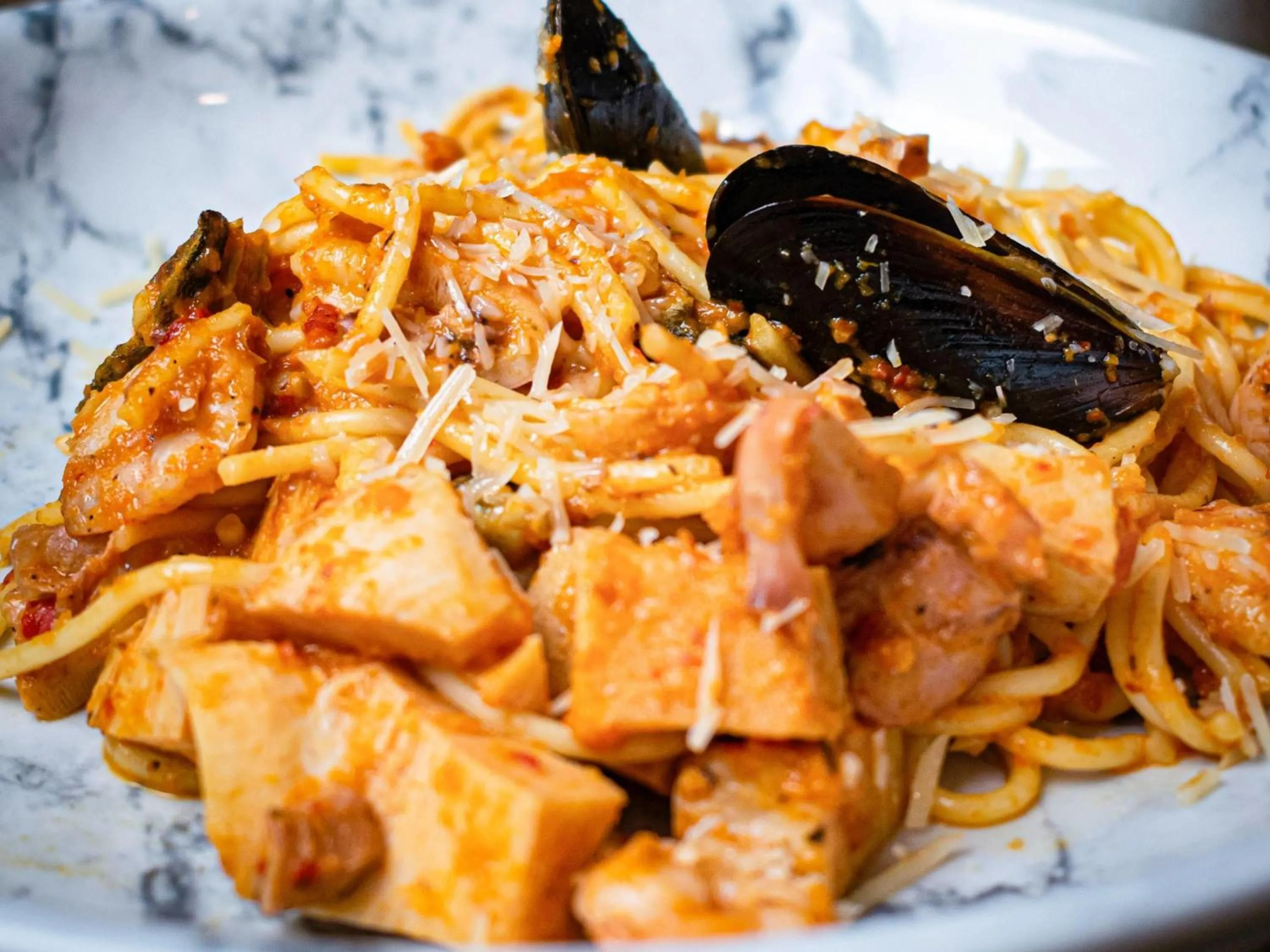 Restaurant/places to eat in ibis Apartado